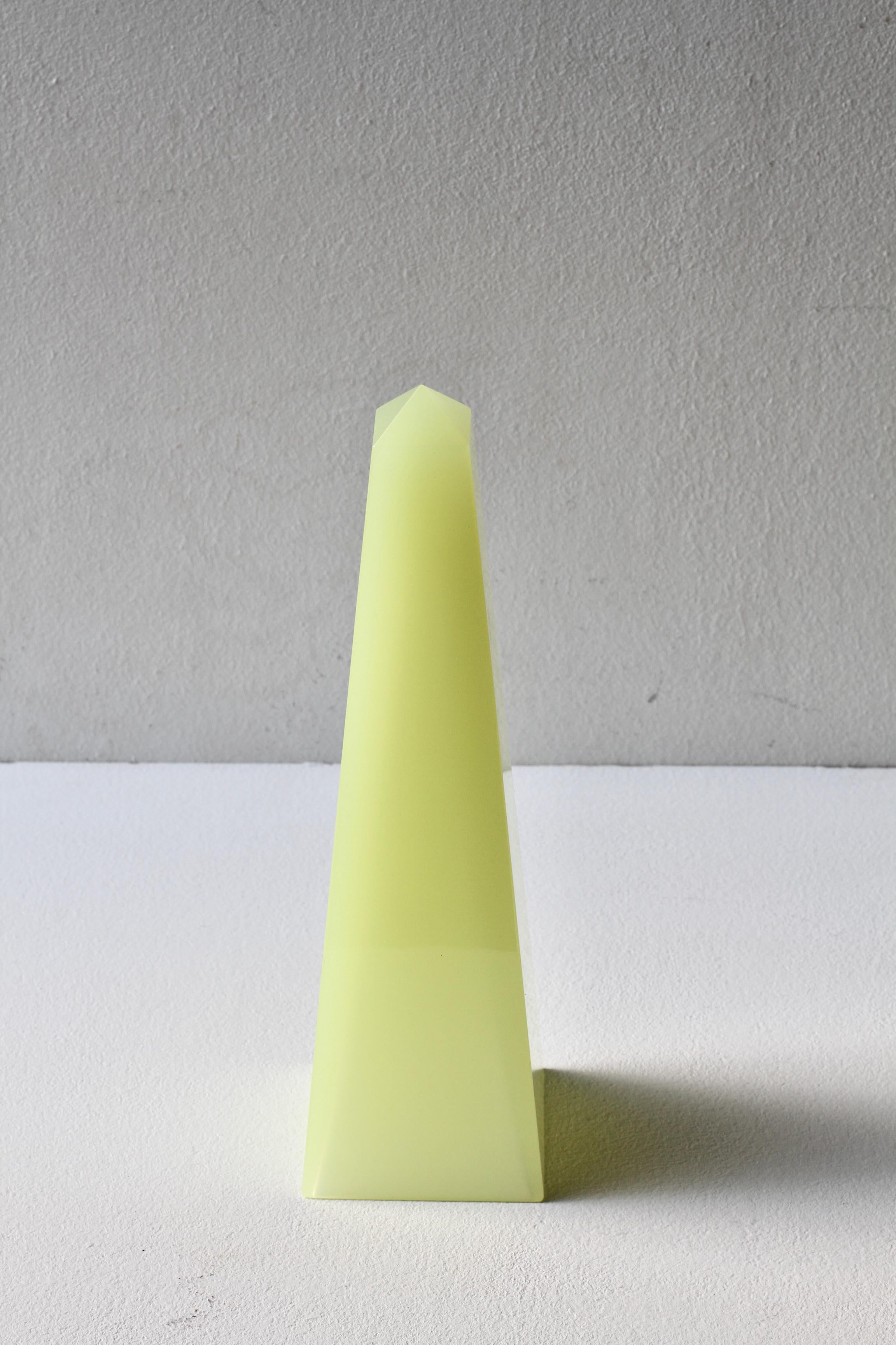 Cenedese Mid-Century Modern Vintage Neon Yellow Italian Murano Glass Obelisk For Sale 2