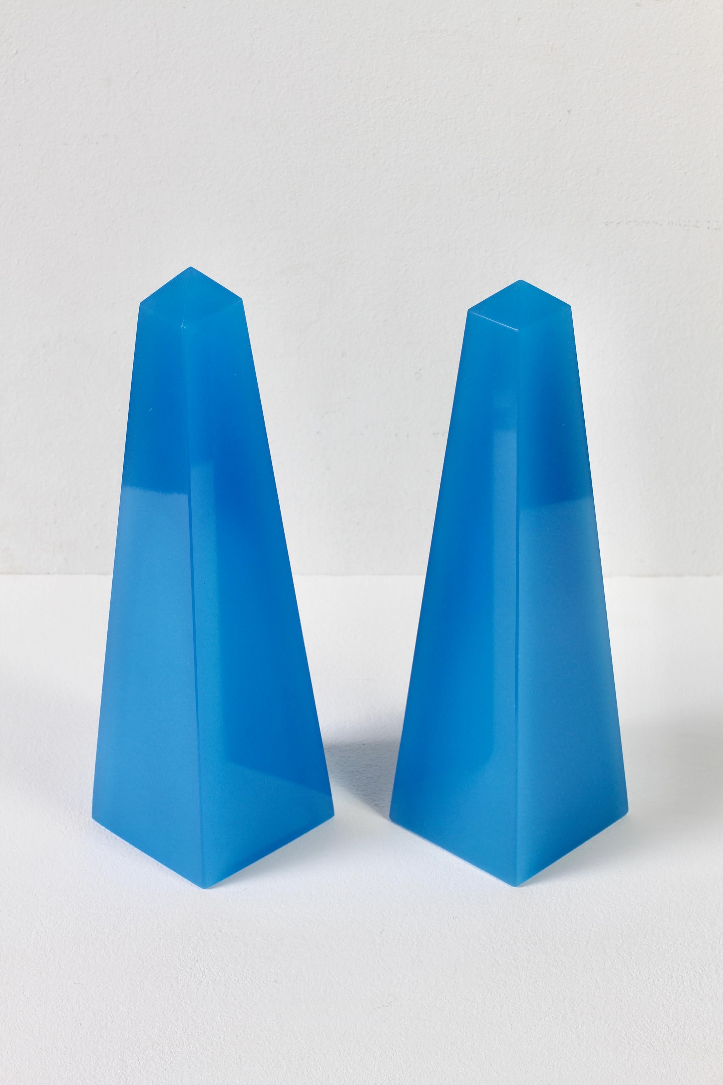 20th Century Cenedese Mid-Century Modern Vintage Pair of Blue Italian Murano Glass Obelisks For Sale