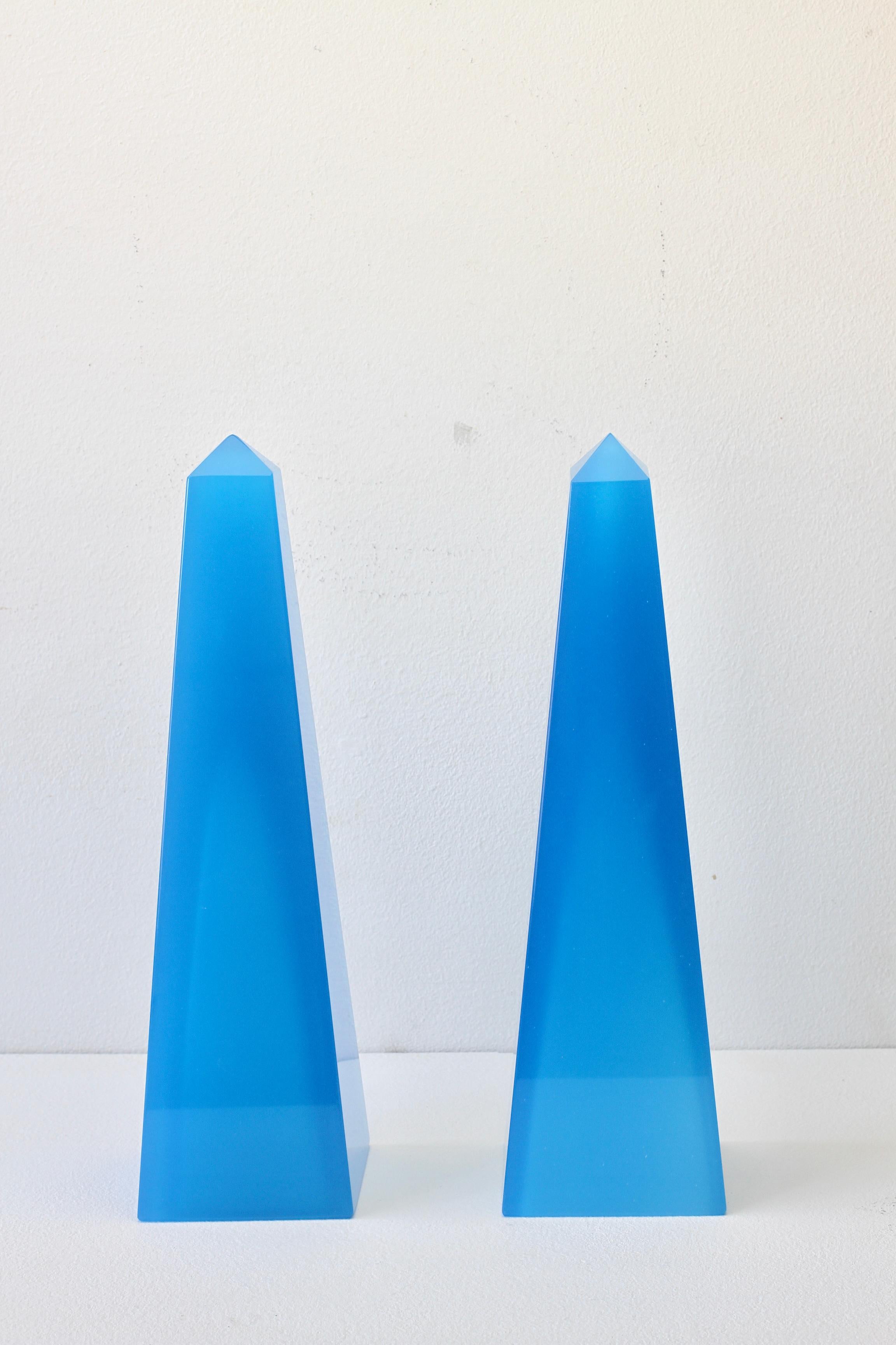 Blown Glass Cenedese Mid-Century Modern Vintage Pair of Blue Italian Murano Glass Obelisks