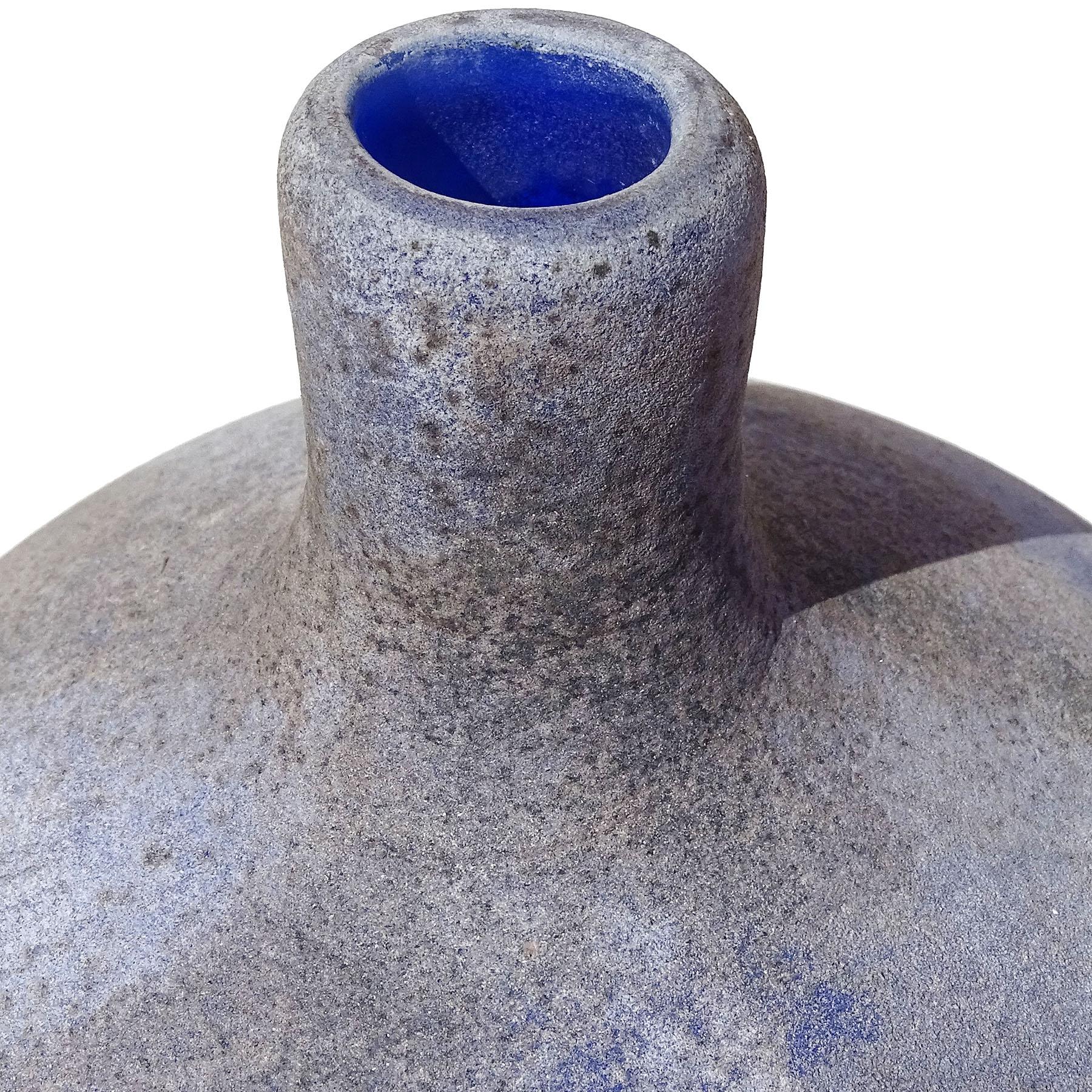 Cenedese Murano Blue Black Gray Scavo Texture Italian Art Glass Flower Vase In Good Condition In Kissimmee, FL
