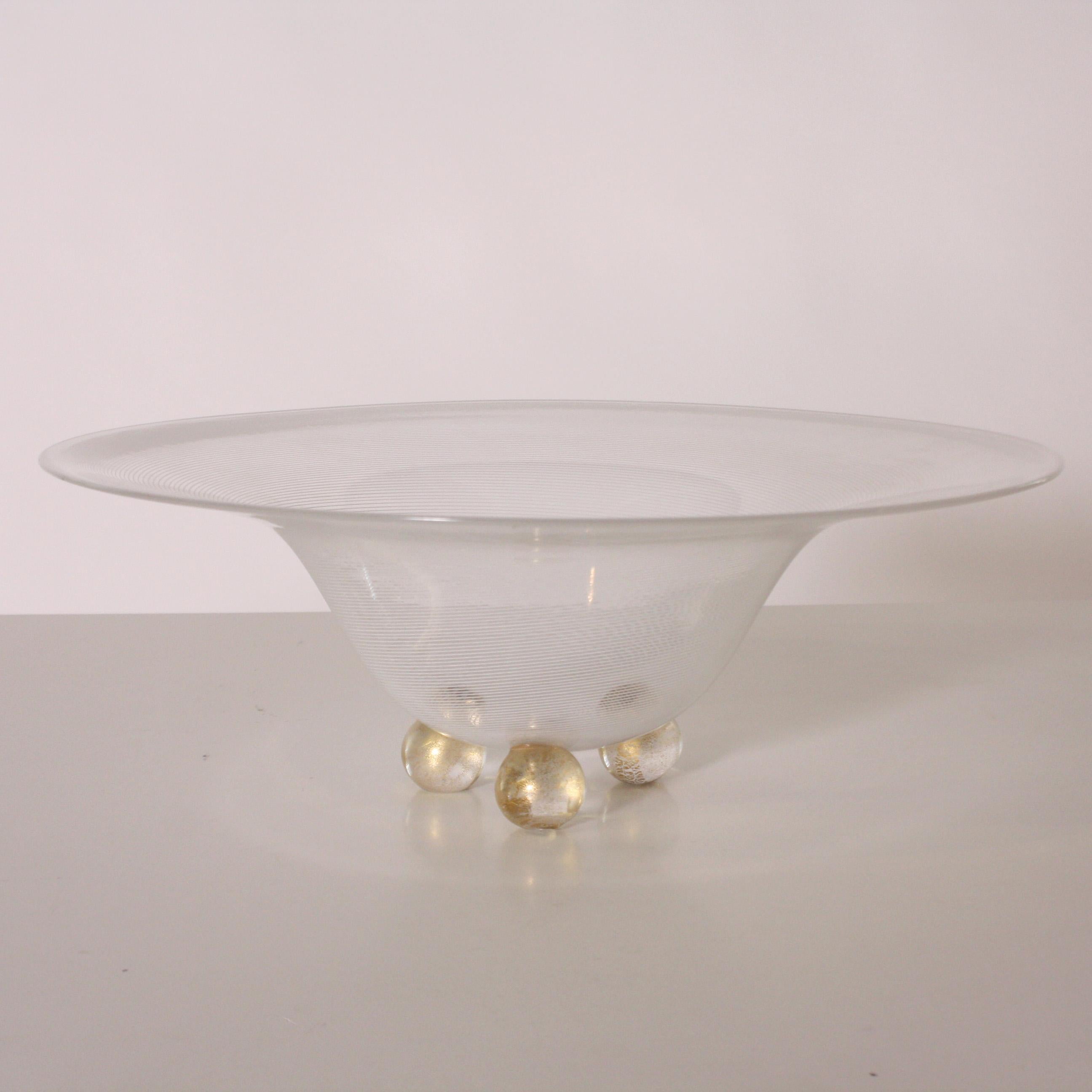 Cenedese Murano bowl with 22-karat gold inclusions, circa 1950.
 