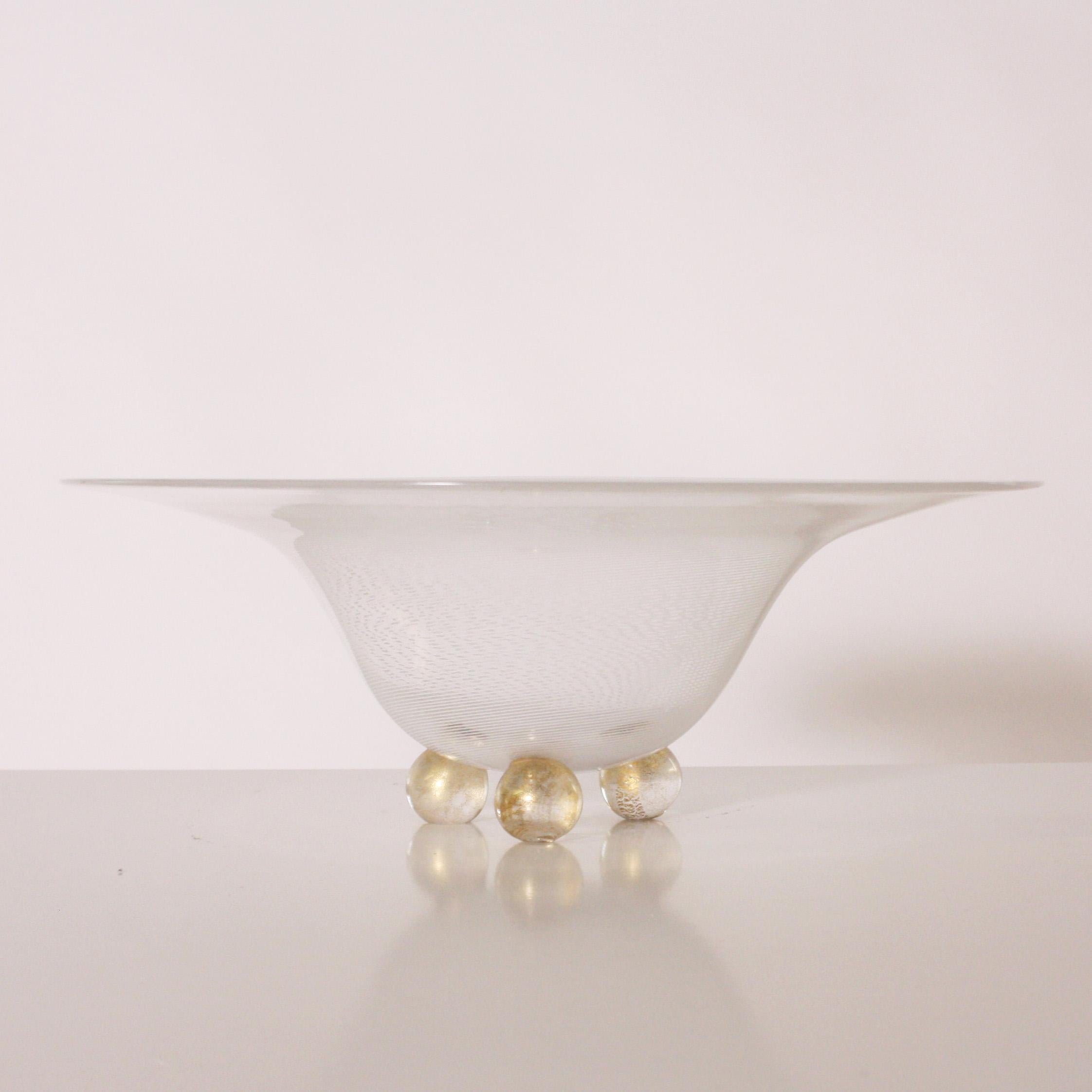 Murano Glass Cenedese Murano Bowl with 22-Karat Gold Inclusions, circa 1950