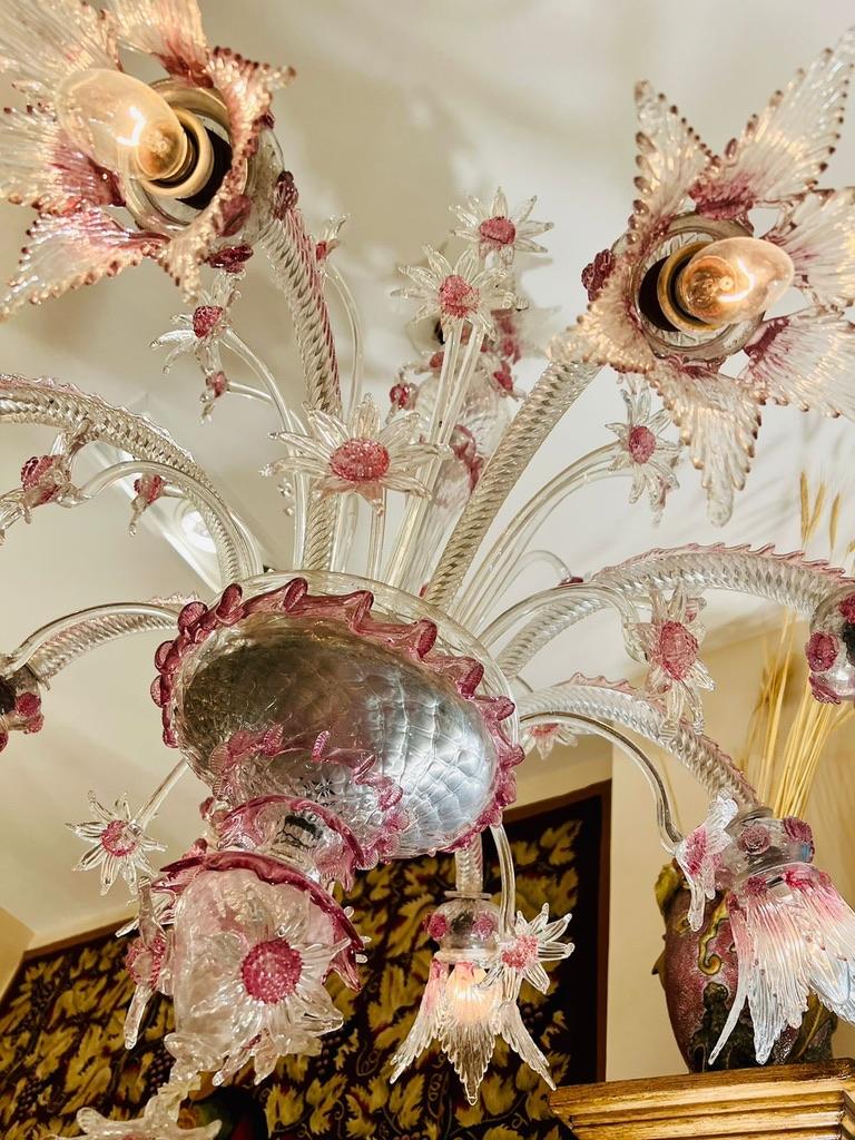Mid-Century Modern Cenedese Murano glass chandelier pink with flowers circa 1940 For Sale