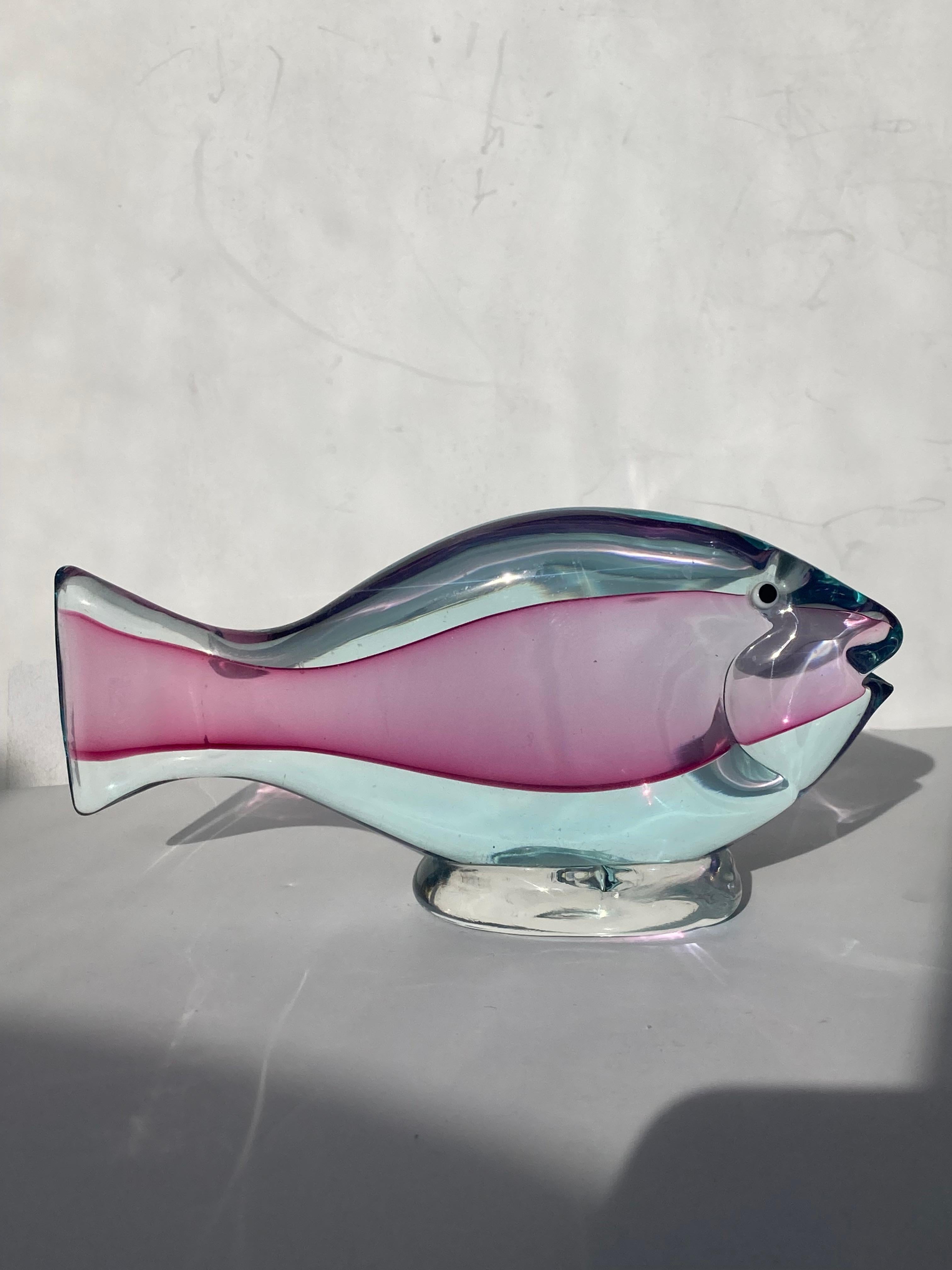 Hand-Crafted Cenedese Murano glass fish sculpture /paperweight attb to Da Ros. For Sale