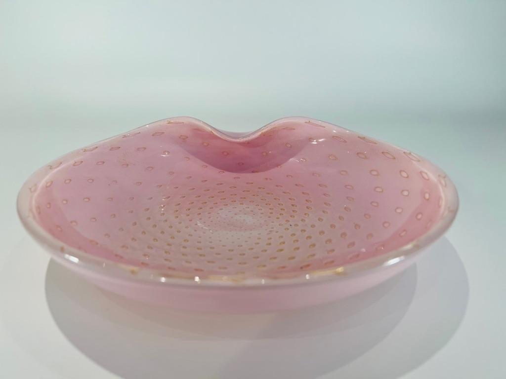 Italian Cenedese  Murano glass pink with gold circa 1950 center piece. For Sale