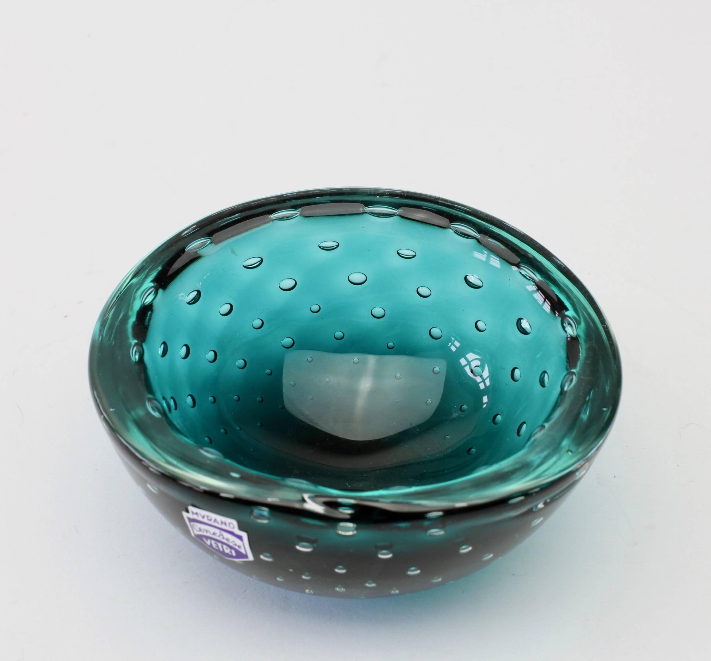 Vintage Mid-Century Cenedese Murano Green Glass Bullicante Bubble Bowl, or Dish For Sale 1