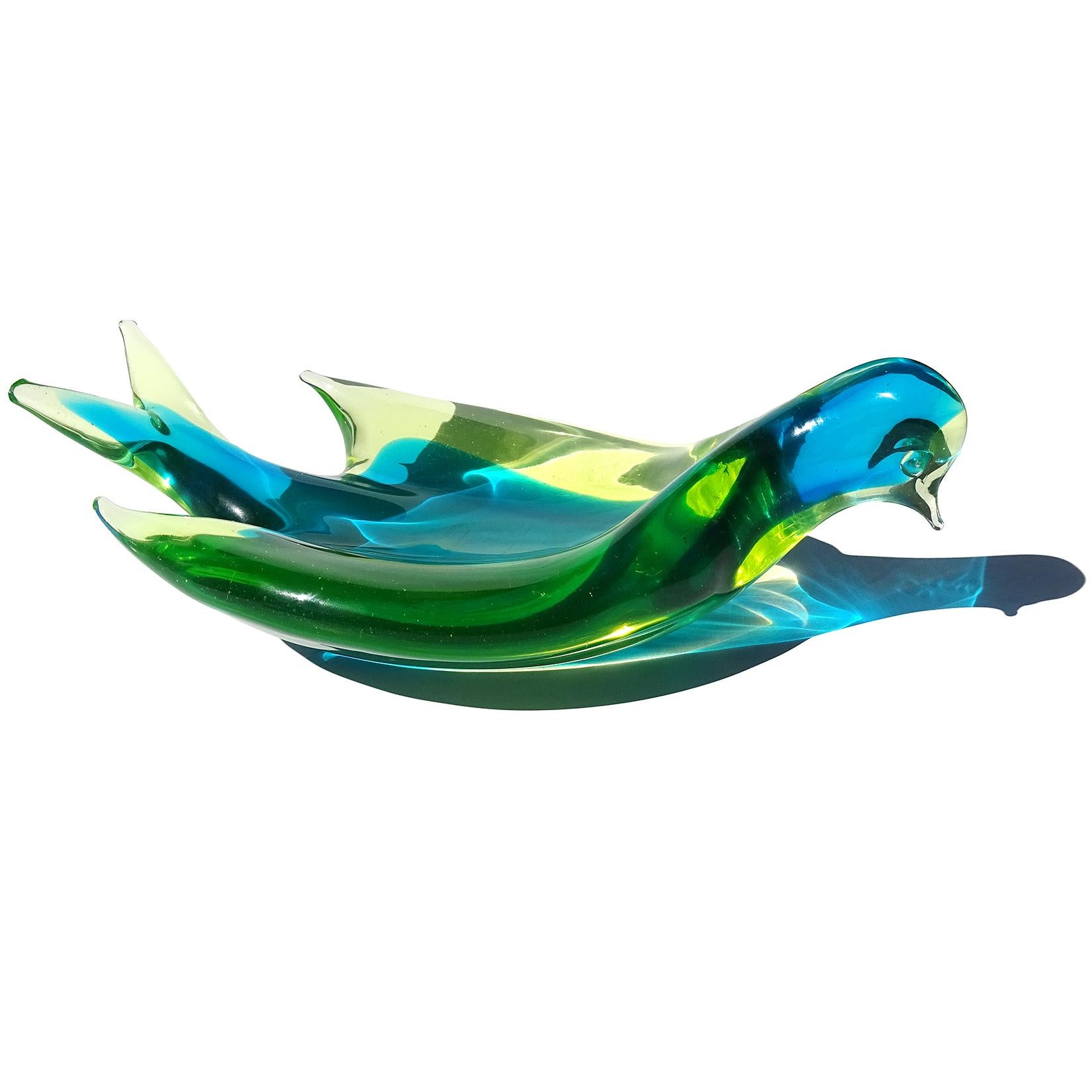 20th Century Cenedese Murano Sommerso Uranium Blue Yellow Green Italian Art Glass Bird Bowl For Sale