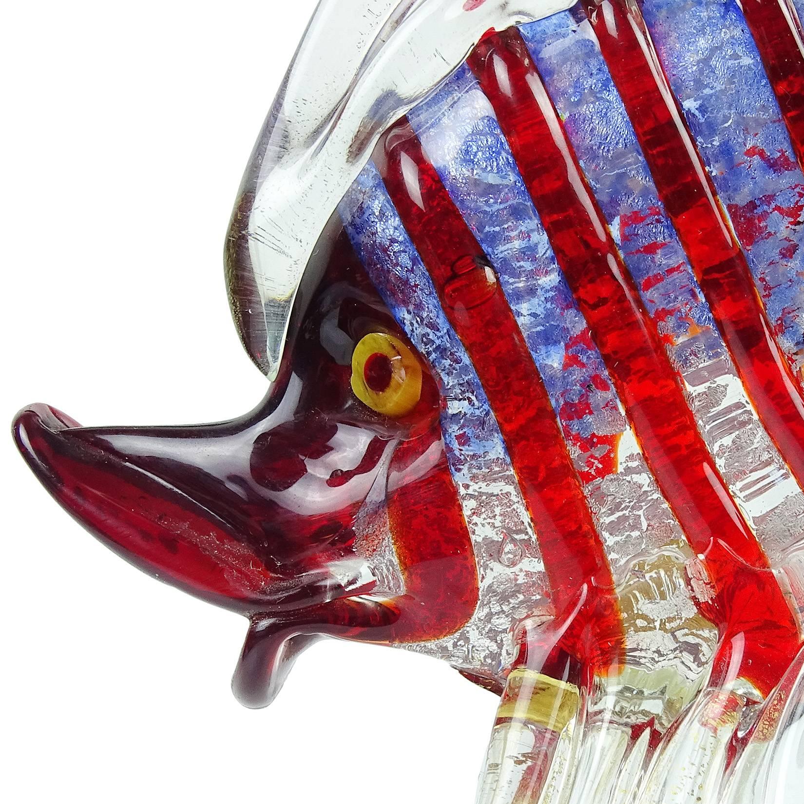 Cenedese Murano Striped Silver and Gold Flecks Italian Art Glass Fish Sculptures In Good Condition In Kissimmee, FL
