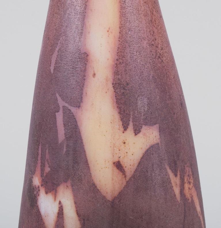Cenedese, Murano, einzigartige Vase aus Kunstglas. Groß und schmalhalsig. (Mitte des 20. Jahrhunderts) im Angebot