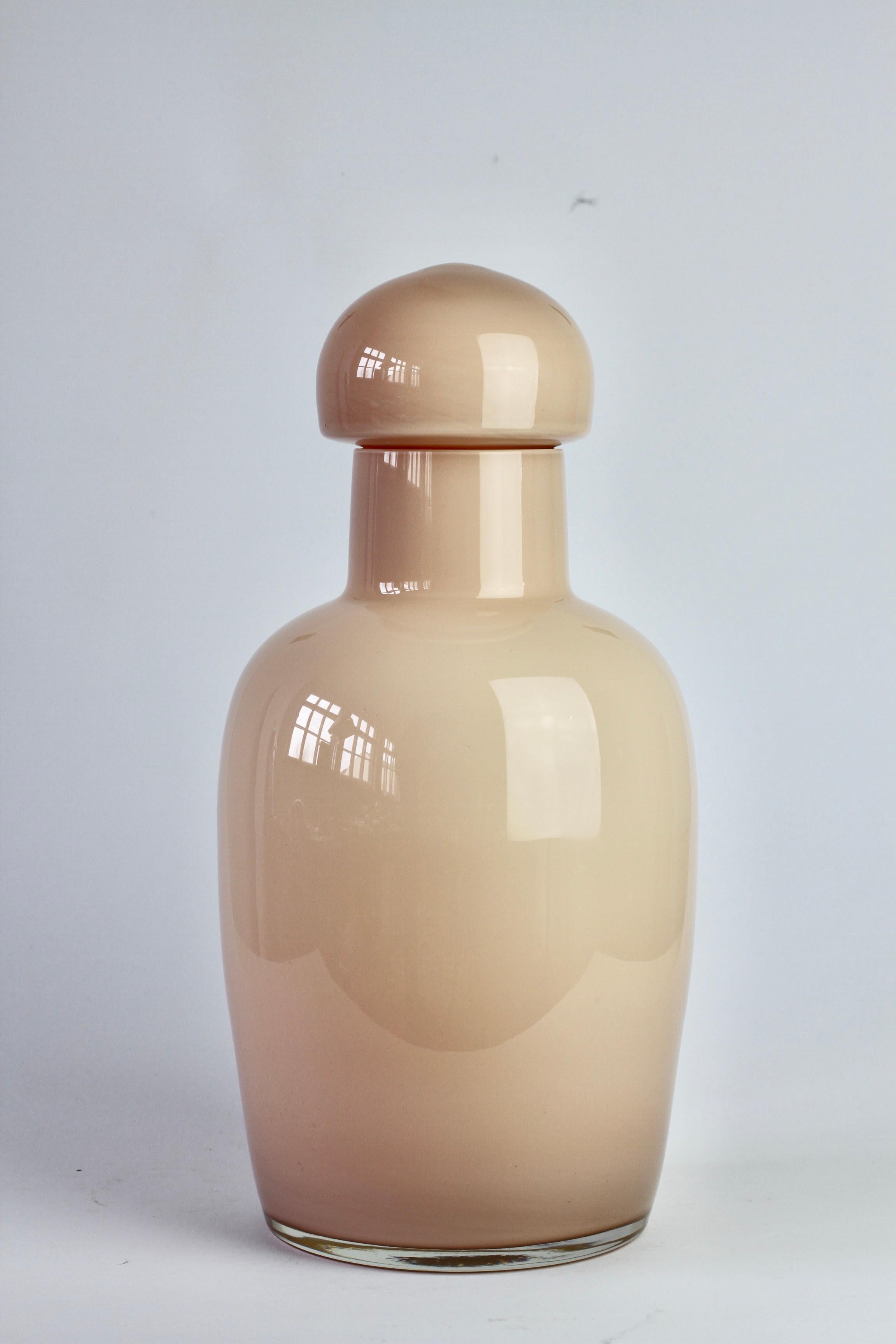 Vase oder Urne aus italienischem Murano-Kunstglas, Nude-Rosa, Vintage, Mitte des Jahrhunderts im Angebot 4