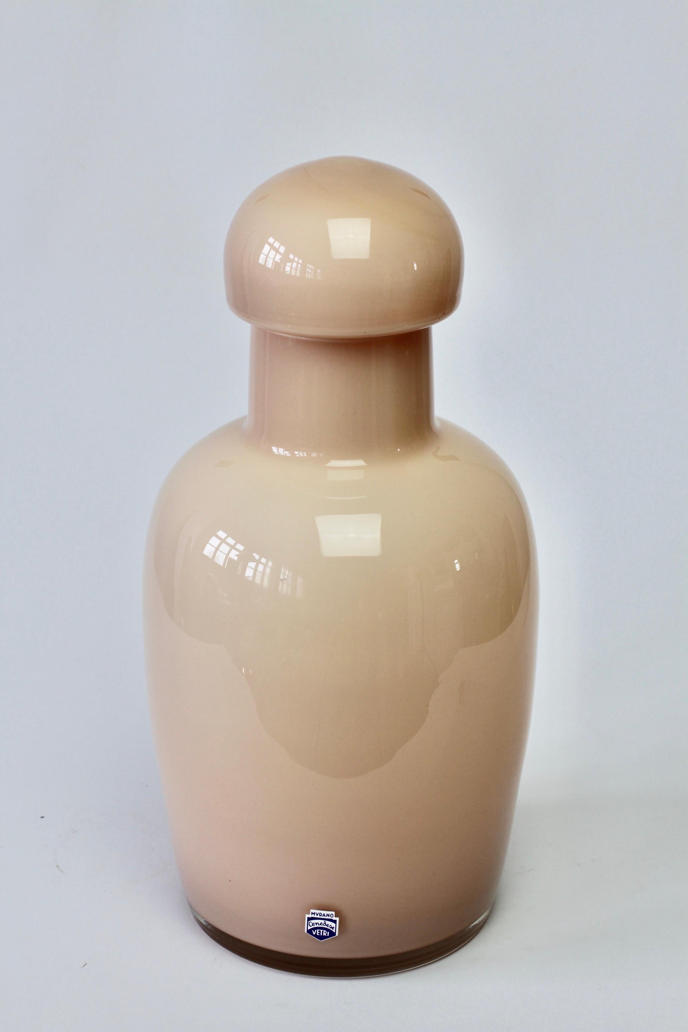 Mid-Century Modern Cenedese Nude Pink Vintage Midcentury Italian Murano Art Glass Vase or Urn For Sale