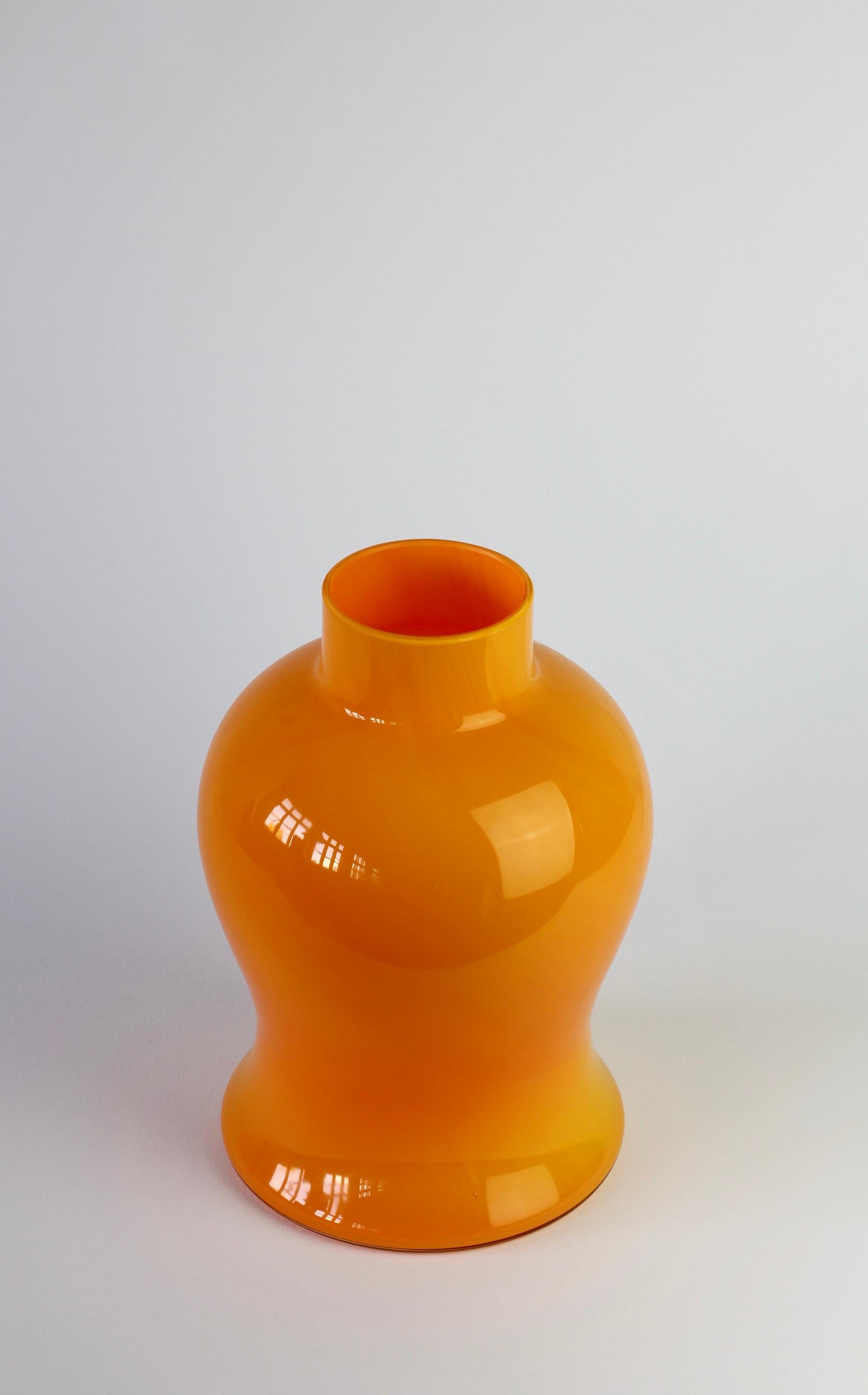 Cenedese Orange Vintage Midcentury Italian Murano Glass Vase 2