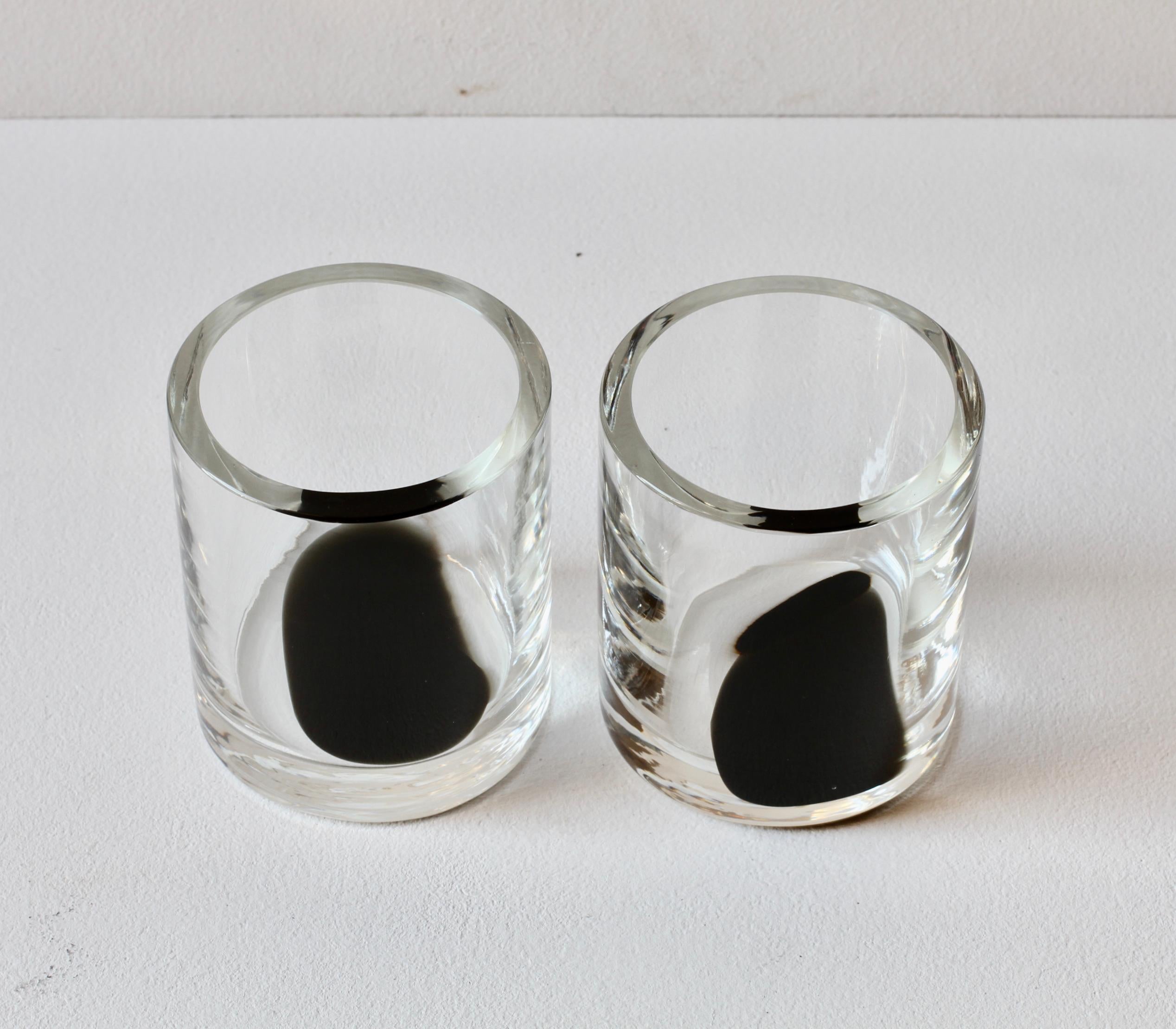 Cenedese Paar runde italienische Vasen aus schwarzem und klarem Murano-Glas aus der Mitte der 1970er Jahre im Angebot 4