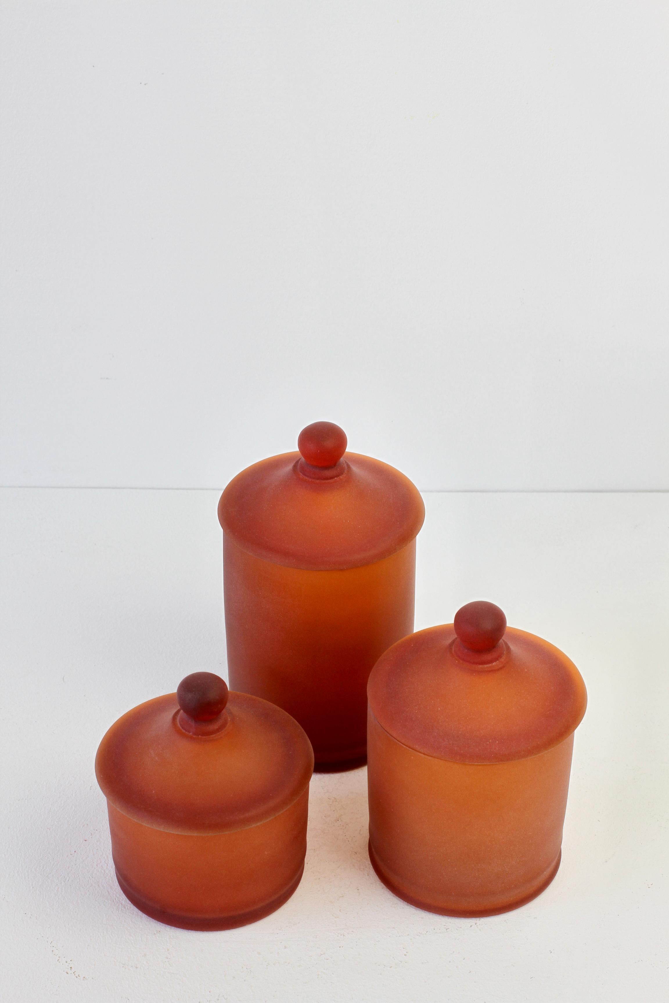 Cenedese Rare Trio of Amber 'Corroso' Glass Apothecary Lidded Jars Murano Italy In Excellent Condition For Sale In Landau an der Isar, Bayern