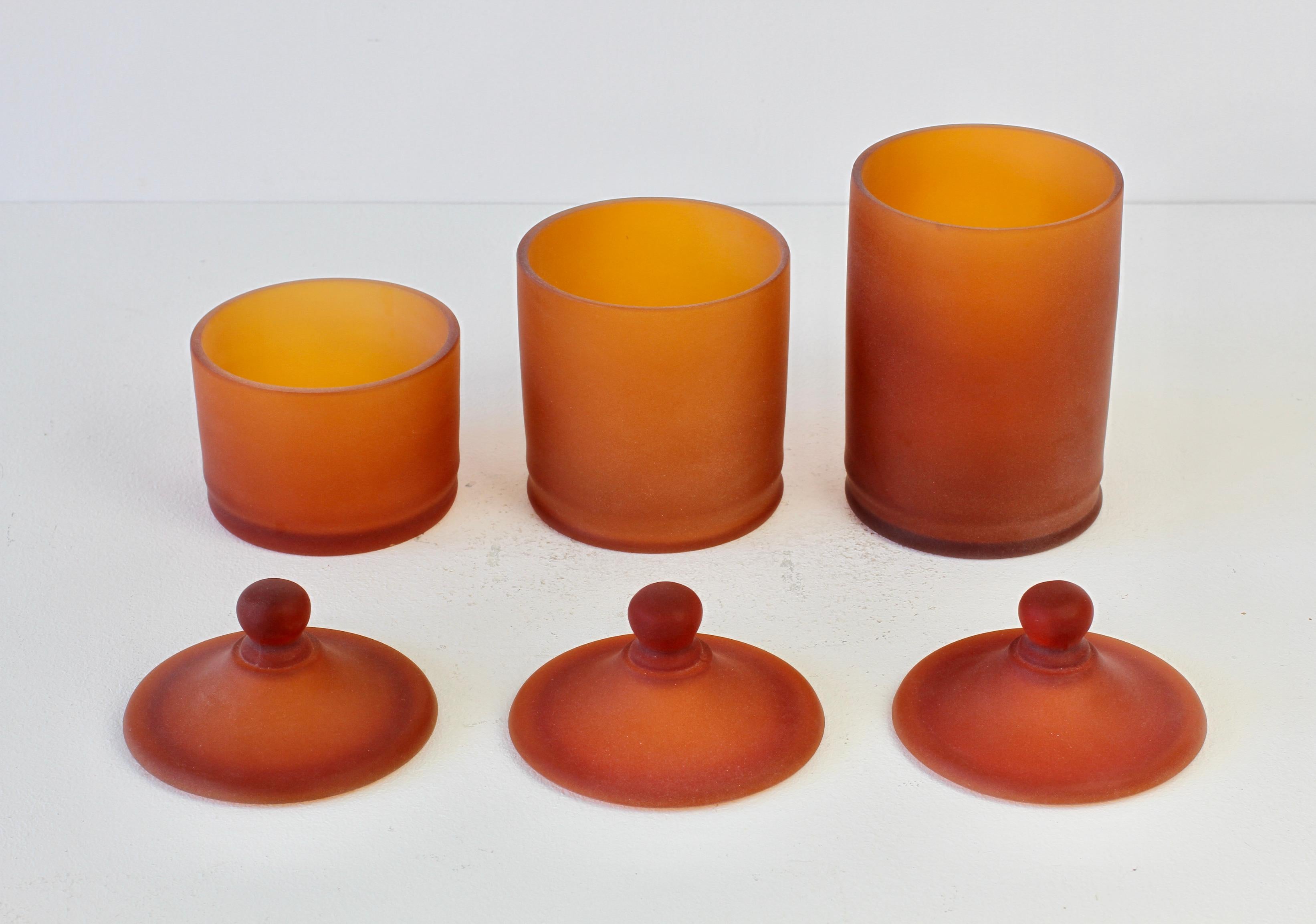 Trio rare de pots d'apothicaire à couvercle en verre ambré « Corroso » de Cenedese, Murano, Italie en vente 1