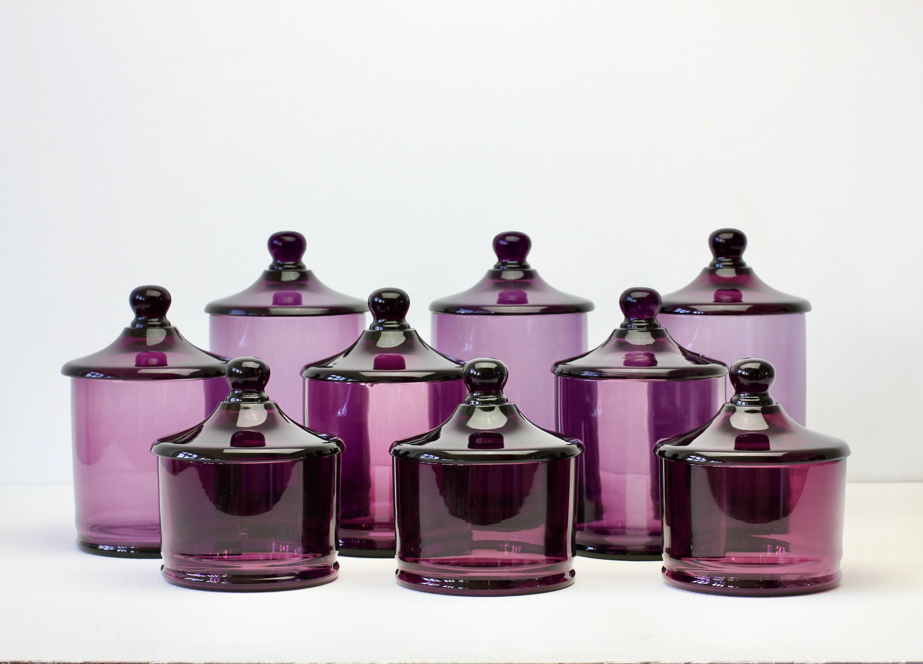 Cenedese Rare Vintage Set of Purple Glass Apothecary Lidded Jars Murano Italy In Excellent Condition In Landau an der Isar, Bayern