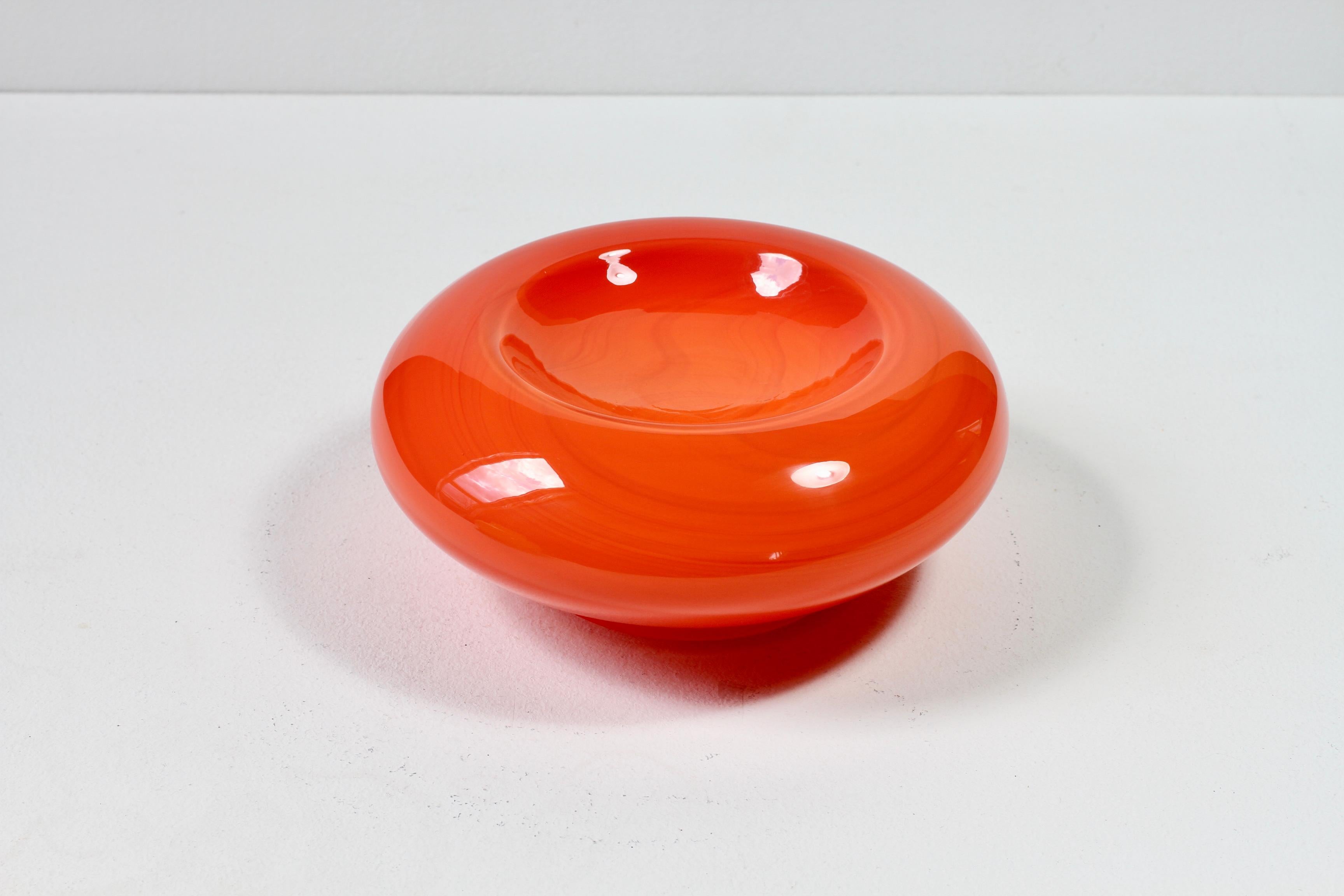 20th Century Cenedese Red Mid-Century Modern Italian Murano Glass Bowl or Vase attr. Nason For Sale