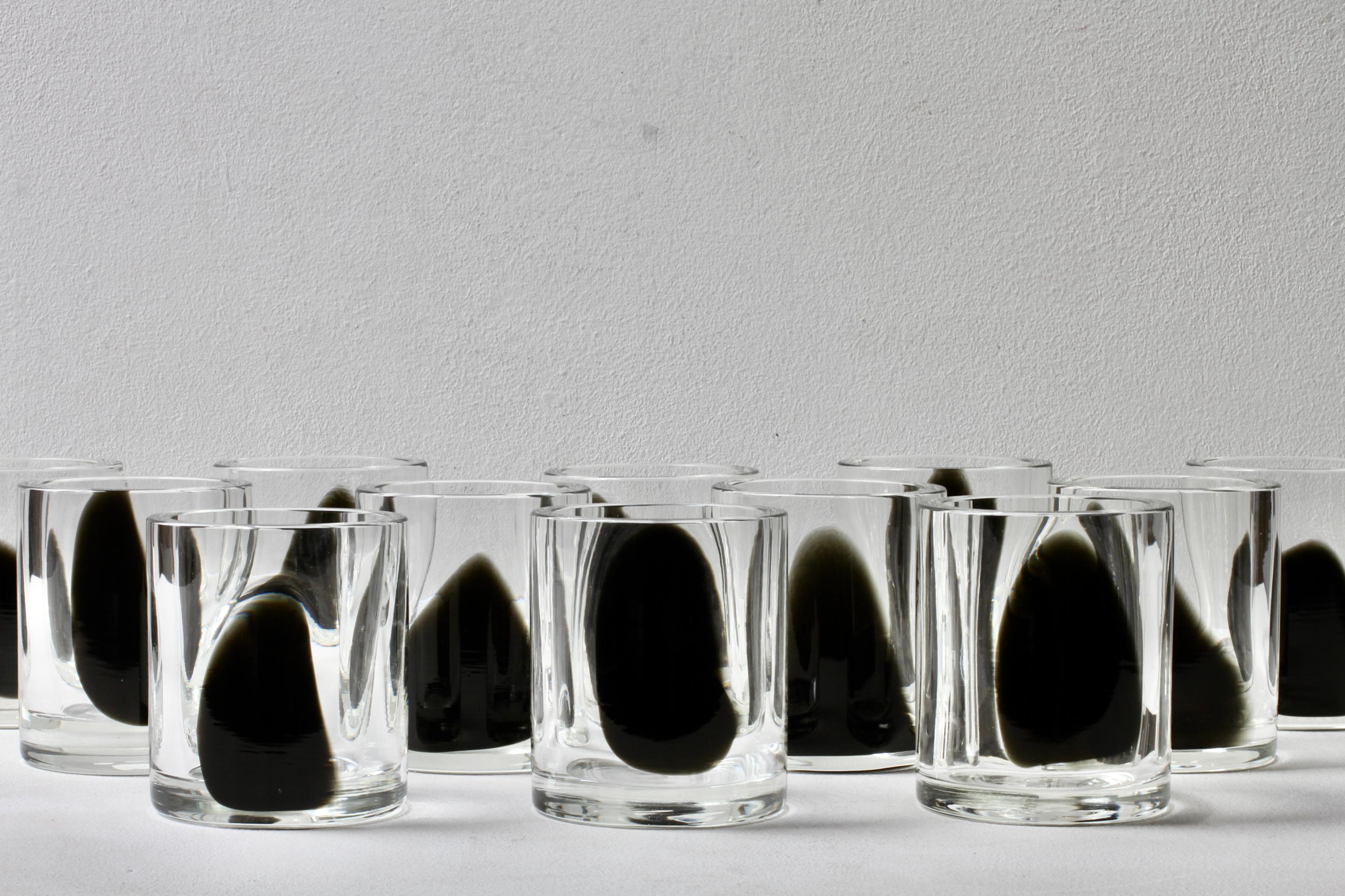 Cenedese Set of 12 Mid-Century 1970s Italian Black & Clear Murano Glass Vases in vendita 2