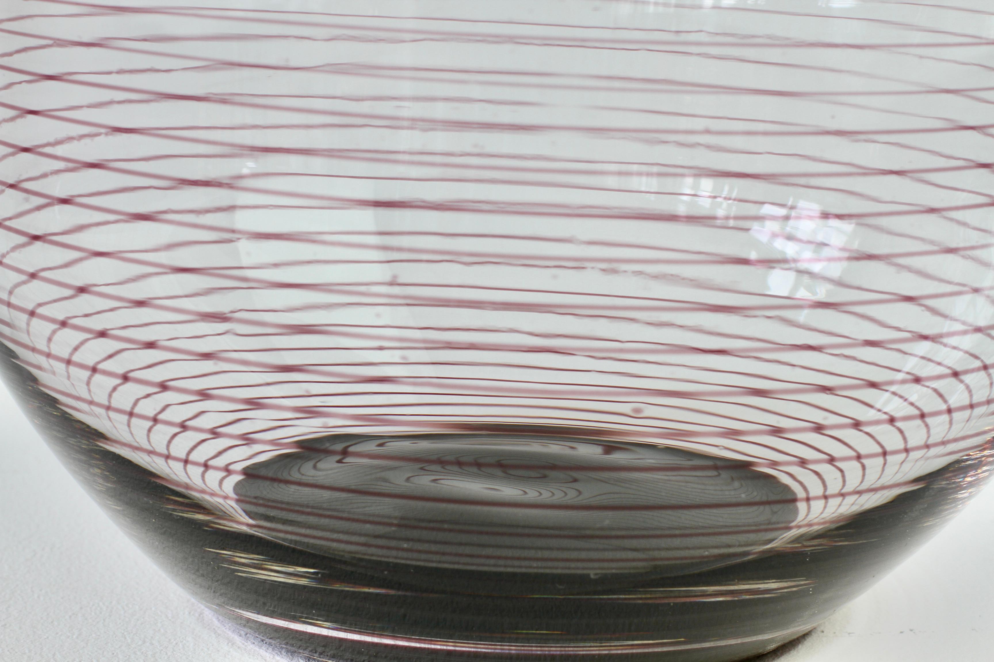 Cenedese Signed Large Purple Spiral & Clear Murano Glass Fruit Bowl, circa 1980s For Sale 2