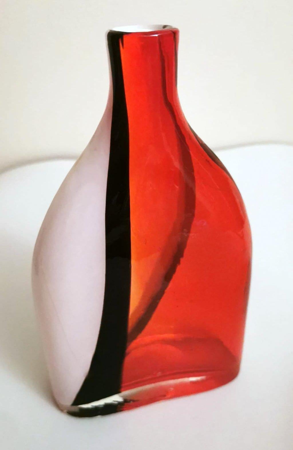 Cenedese Style Pair of Vintage Murano “Vetro Sommerso” Vases In Good Condition For Sale In Prato, Tuscany