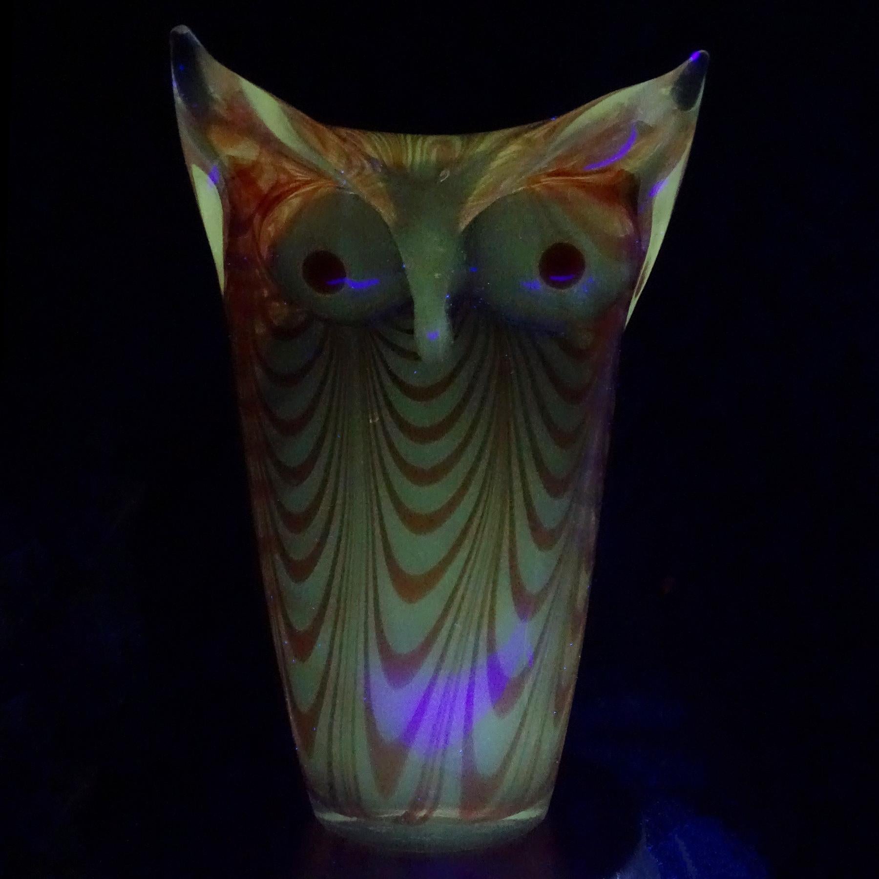 Beautiful large vintage Murano hand blown Sommerso orange feather design Italian art glass owl bird sculpture. Created for the Cenedese company by Fabio Tosi. The piece is signed 