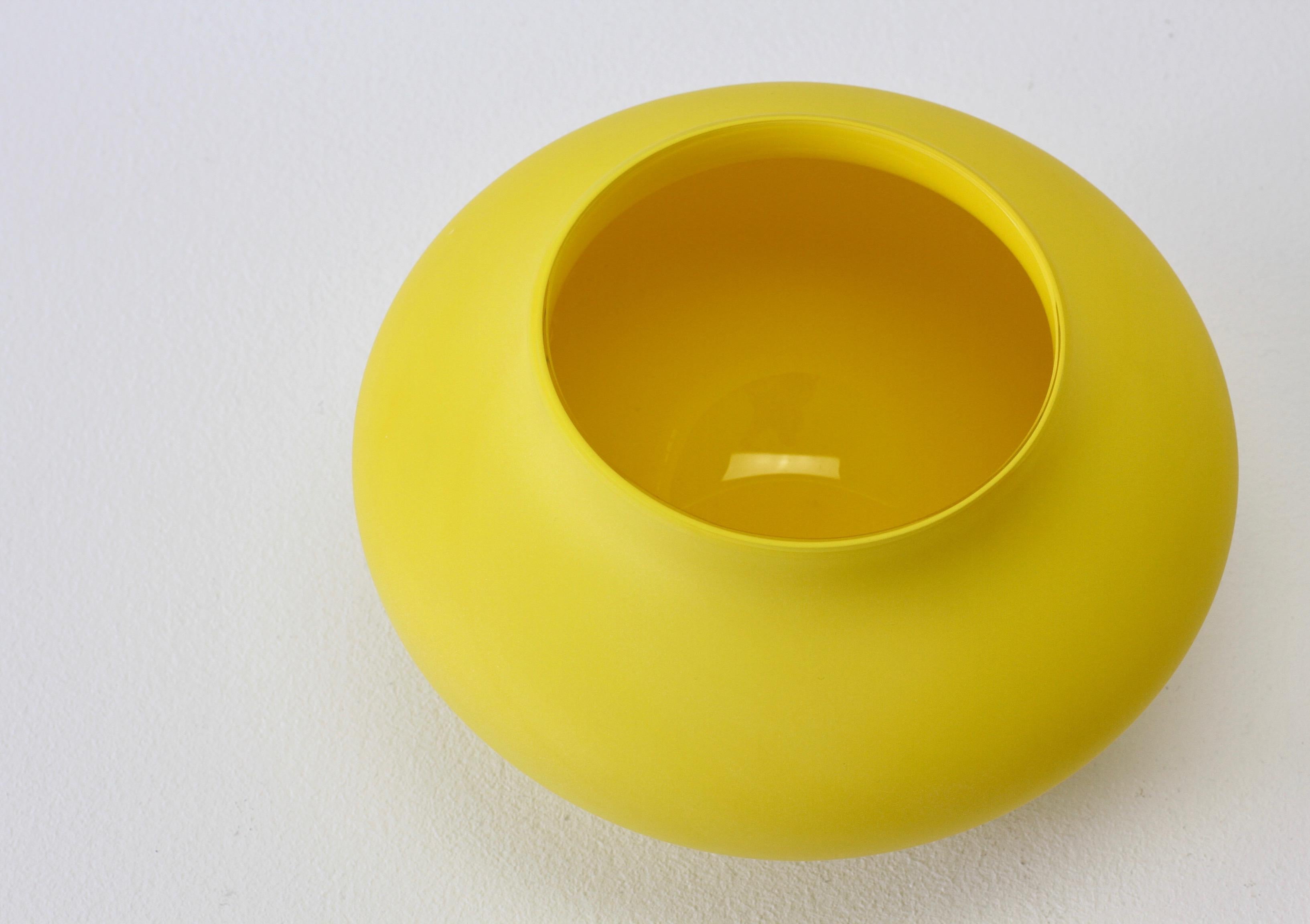 20th Century Cenedese Vintage Colorful Italian Yellow Matt Satin Murano Art Glass Vase