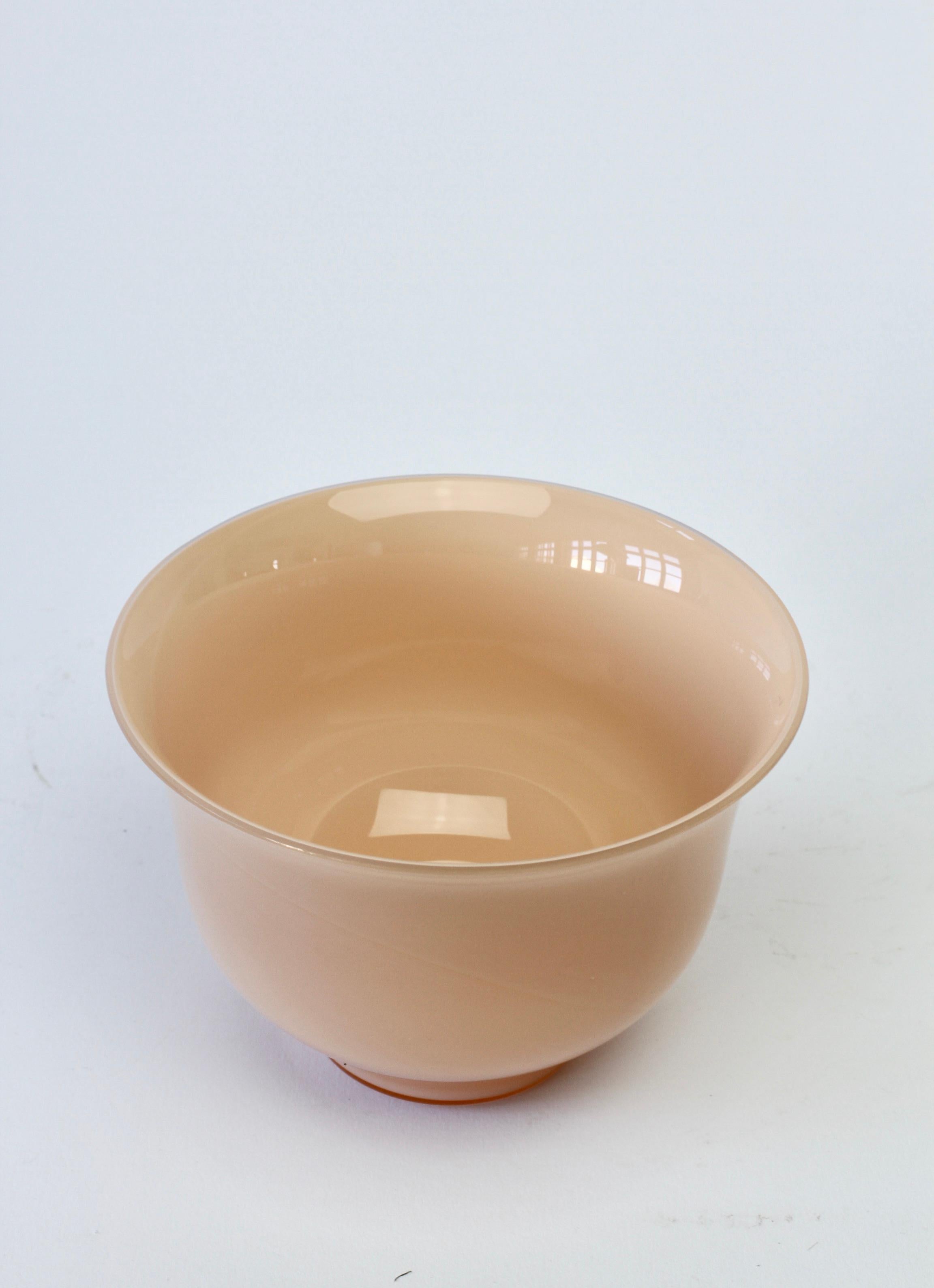 20th Century Cenedese Vintage Midcentury Italian Nude Pink Murano Glass Bowl, Vase or Dish For Sale