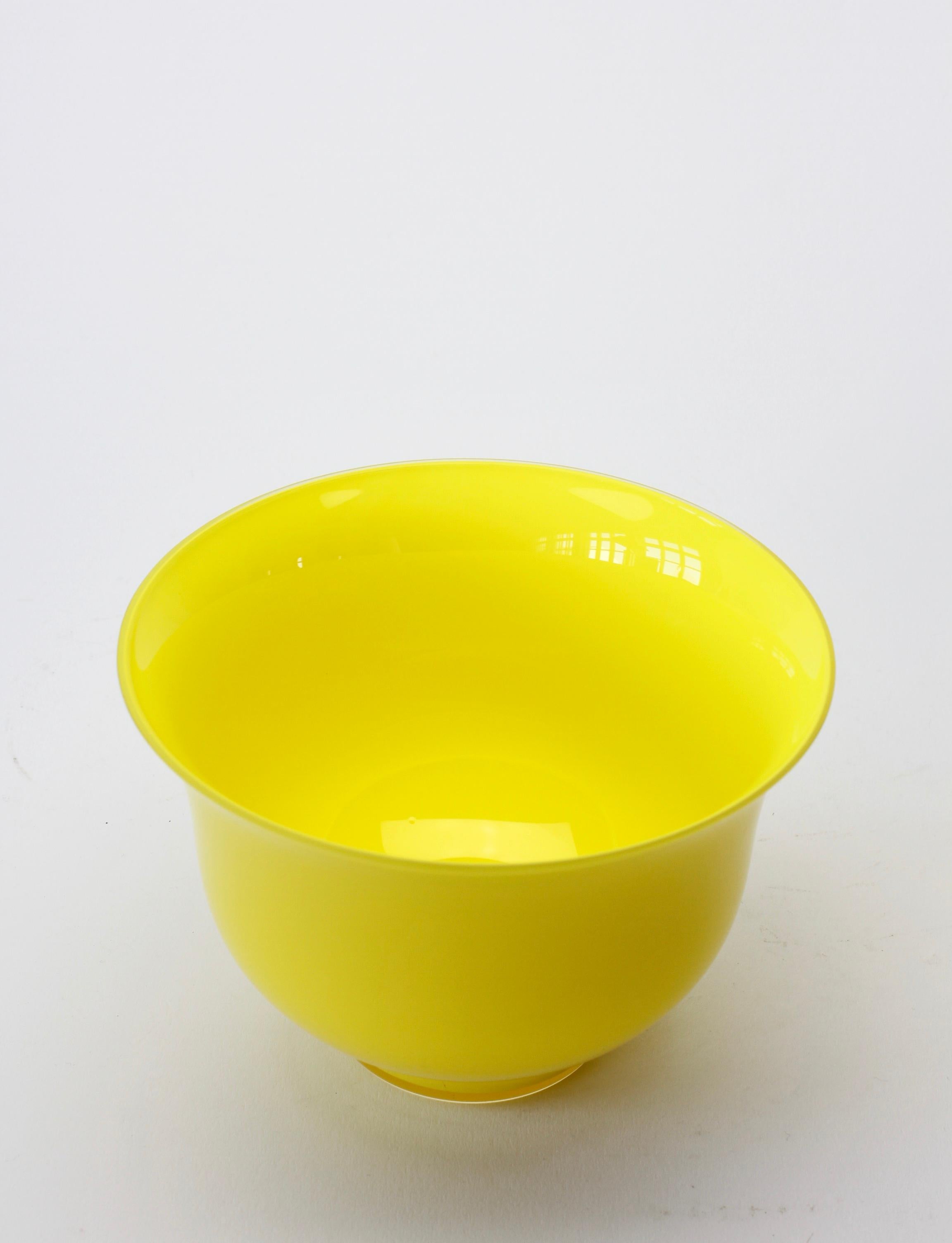 yellow glass bowl vintage