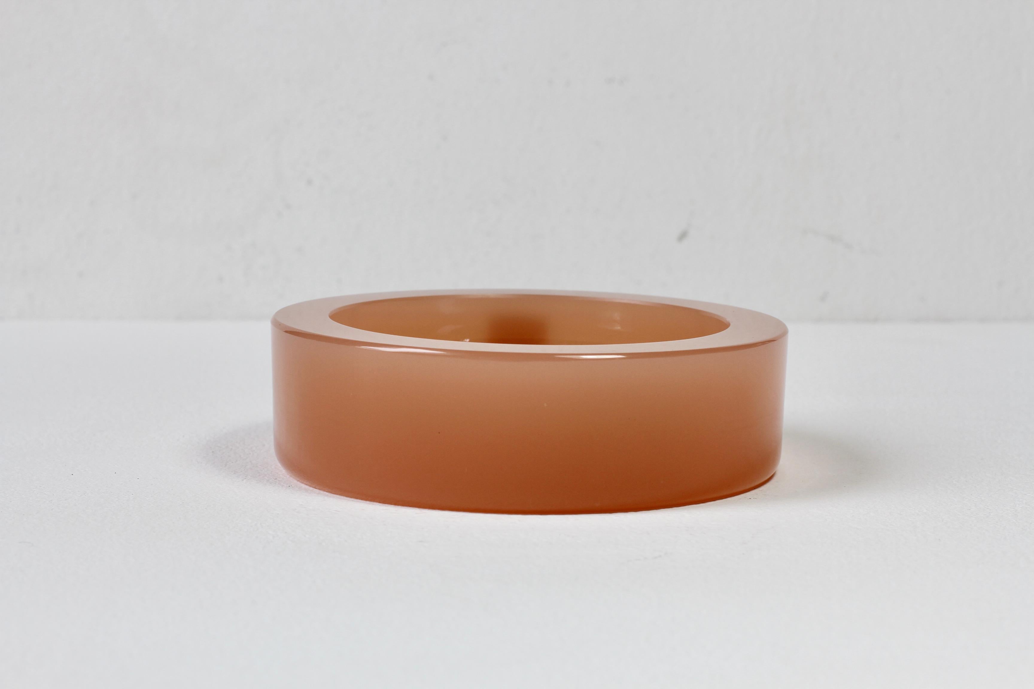 Cenedese Vintage Mid-Century Pink Opaline Murano Glass Dish Bowl or Ashtray 1949 en vente 10
