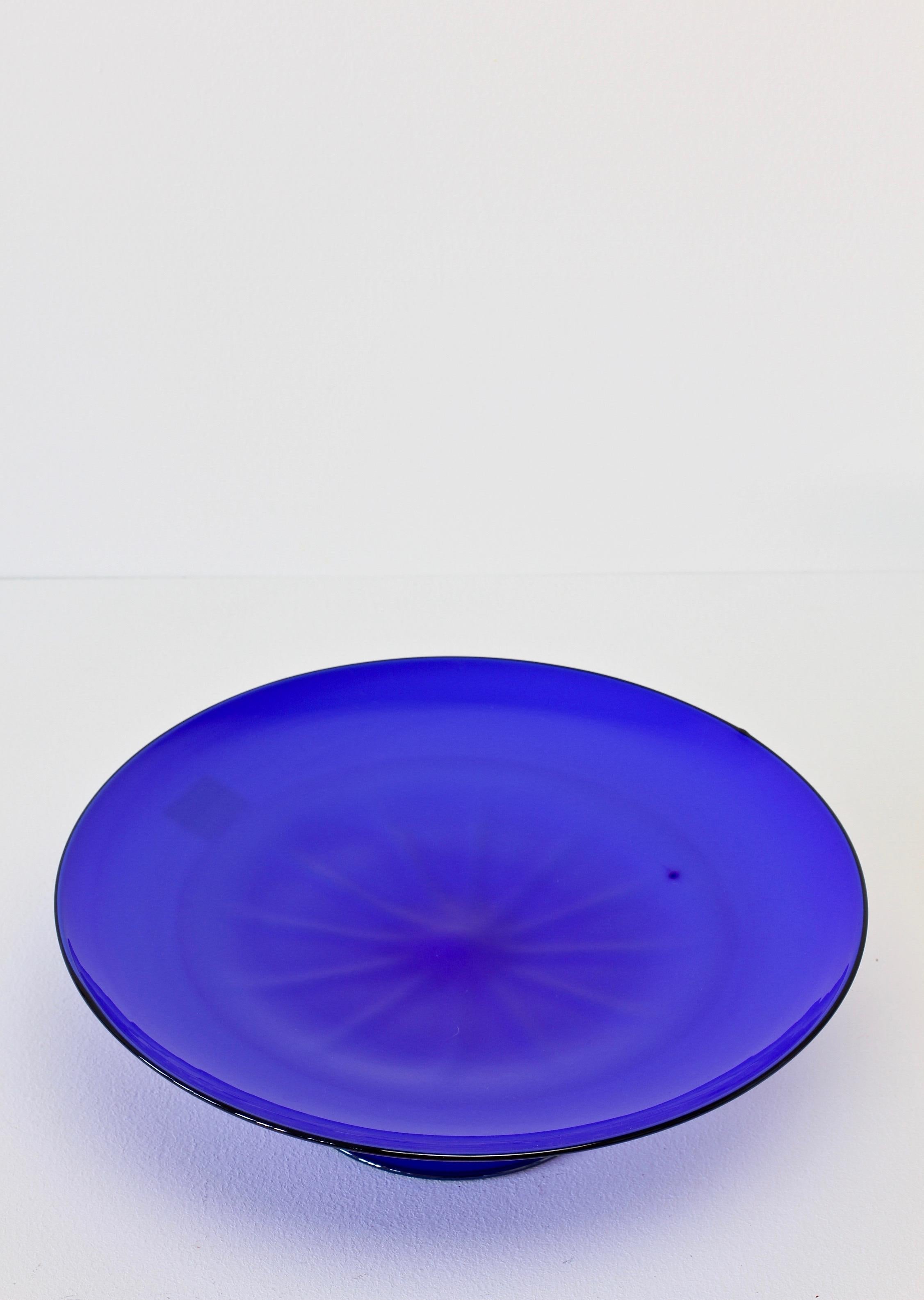 Support à gâteaux Cenedese vintage en verre de Murano bleu cobalt aux couleurs vives Bon état - En vente à Landau an der Isar, Bayern