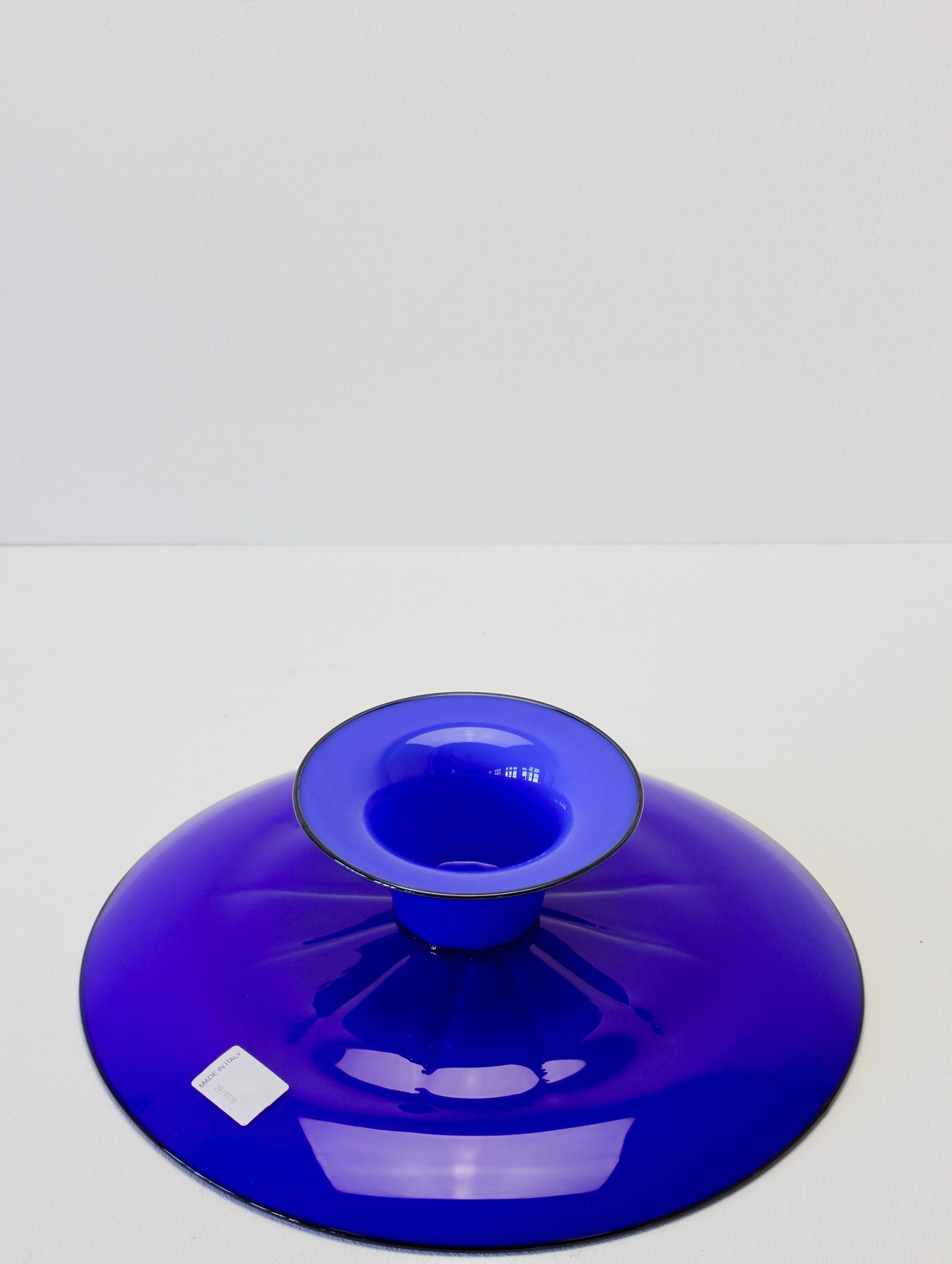 Mid-Century Modern Cenedese Vintage Murano Glass Vibrantly Colored Cobalt Blue Glass Cake stand For Sale