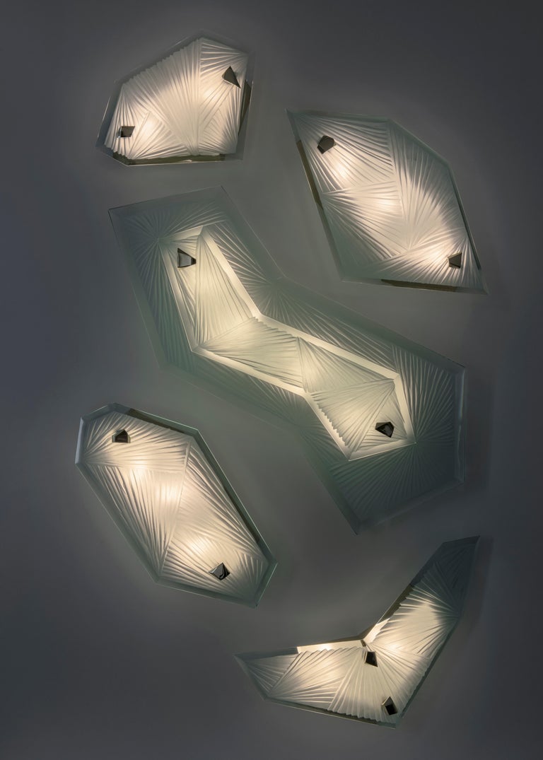'Cenote 2' Sculptural Wall Sconce in Studio Glass and brass by Domenico