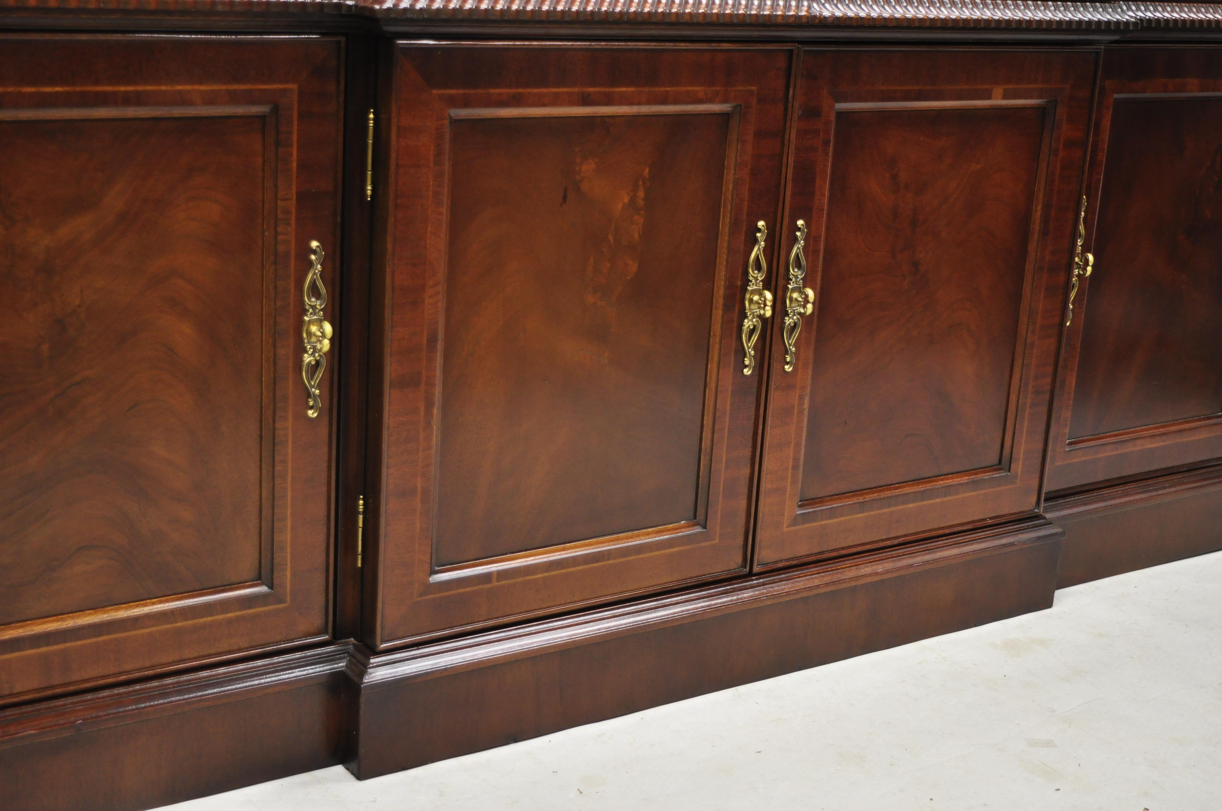 Centennial Collection Bernhardt Mahogany Chippendale Breakfront China Cabinet 3