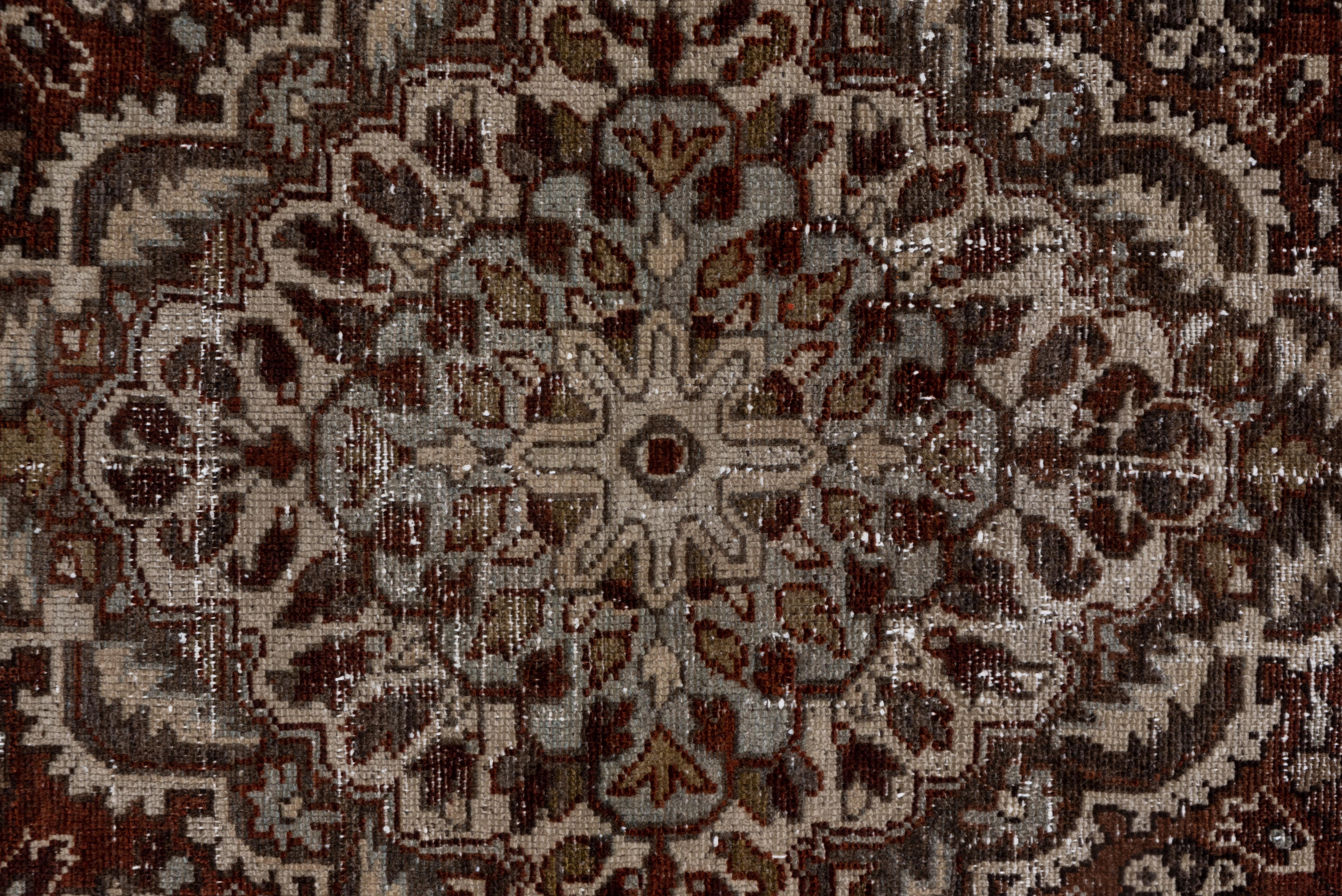 Center Diamond Medallion Rug in Rusted Grape For Sale 1