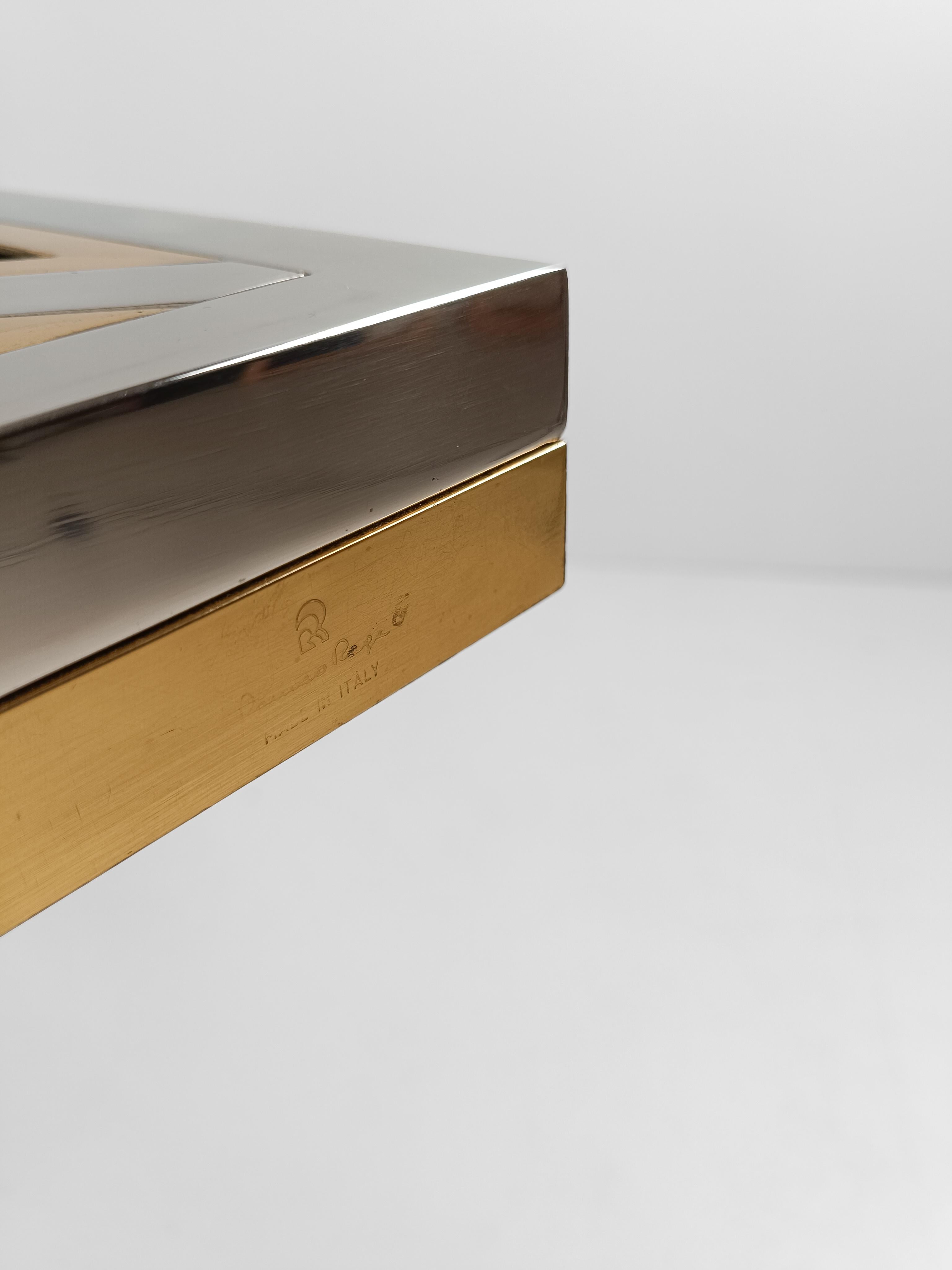 Table centrale/de salle à manger en Lucite, laiton et métal chromé de Romeo Rega, Italie, années 70 en vente 9