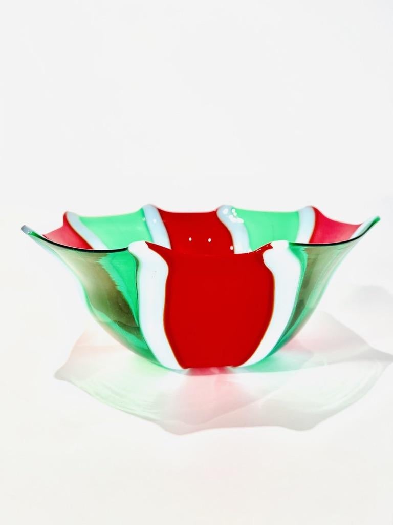 Incredible center piece in Tricolor Murano glass by SILVANI to Fratelli Toso 1990