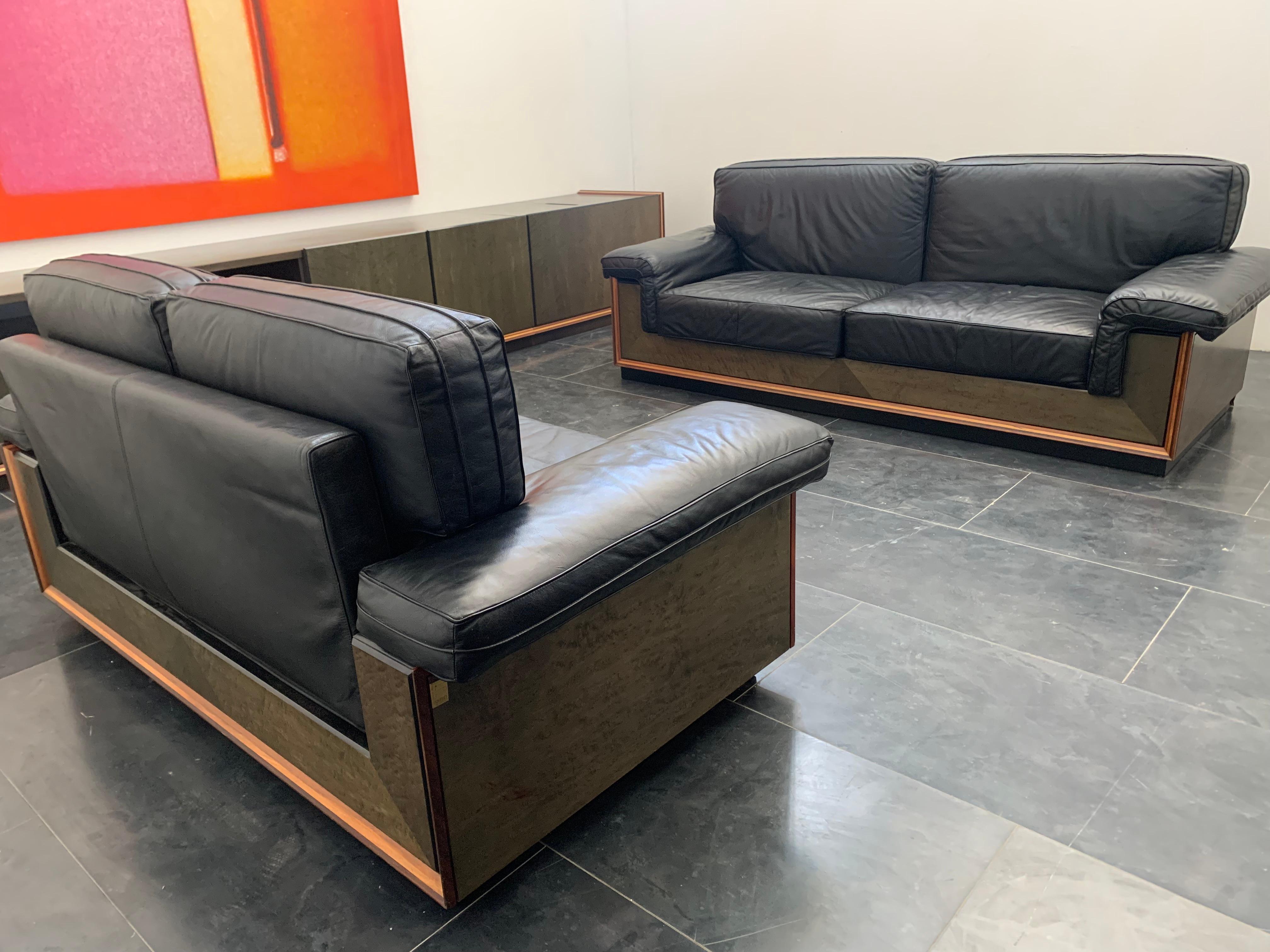 Set di divani da centro e credenza di Vittorio Frigerio 1981 In condizioni ottime a Montelabbate, PU