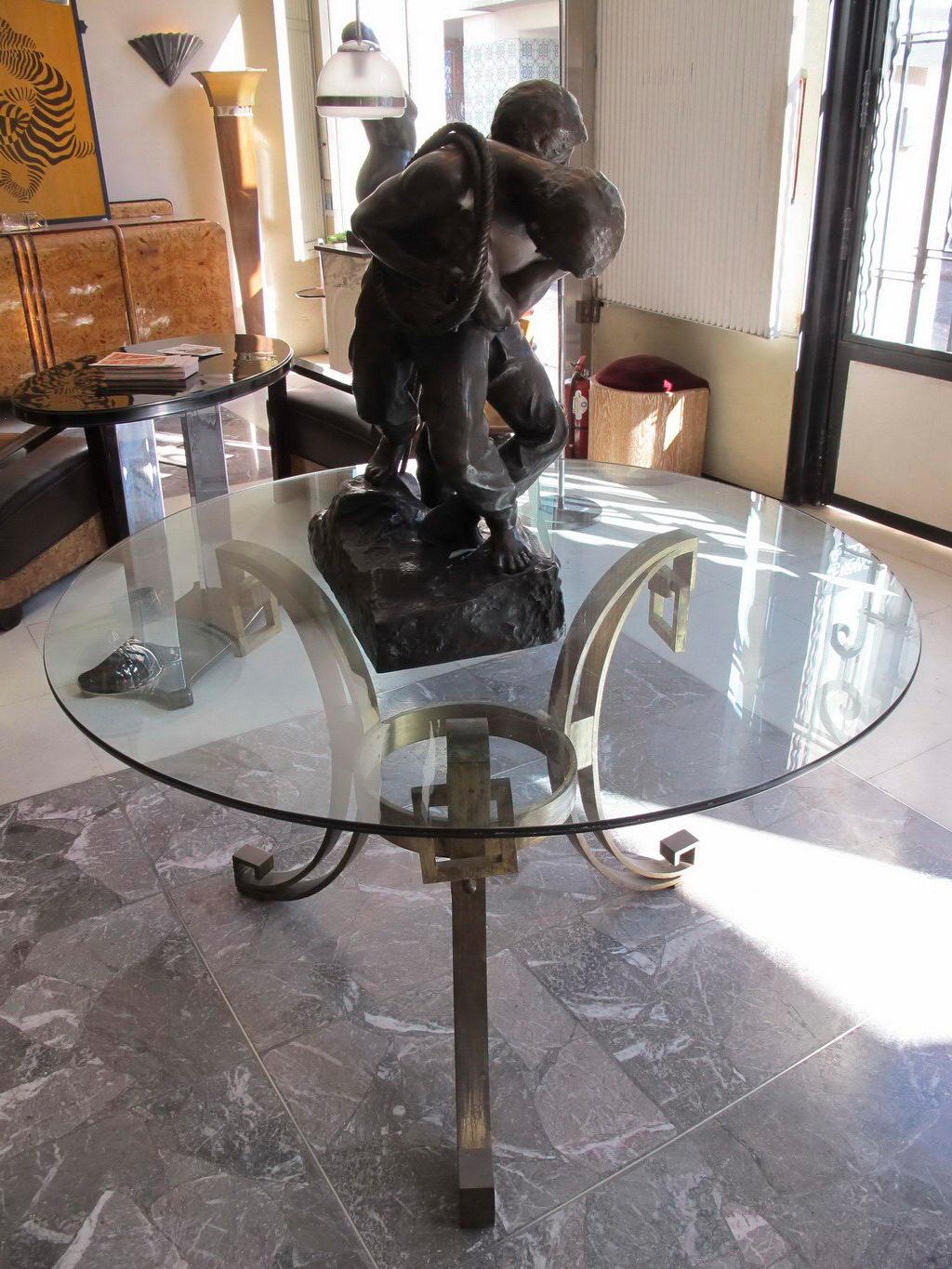 Table centrale, style Art déco, matériaux : bronze massif et verre, français, 1920 en vente 7
