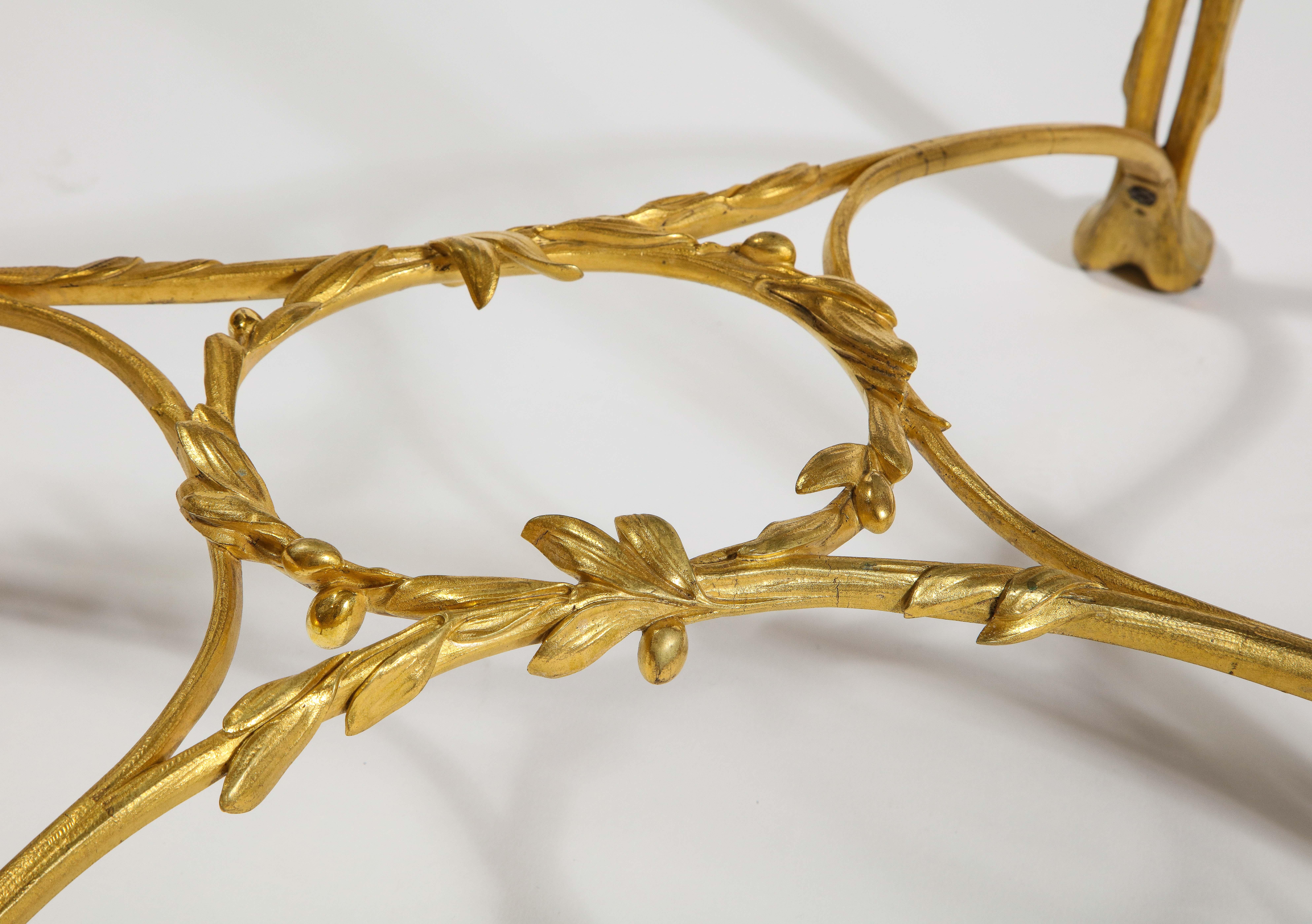 Tavolo da centro al dettaglio di Tiffany & Co., bronzo dorato e piano in marmo, firmato 8