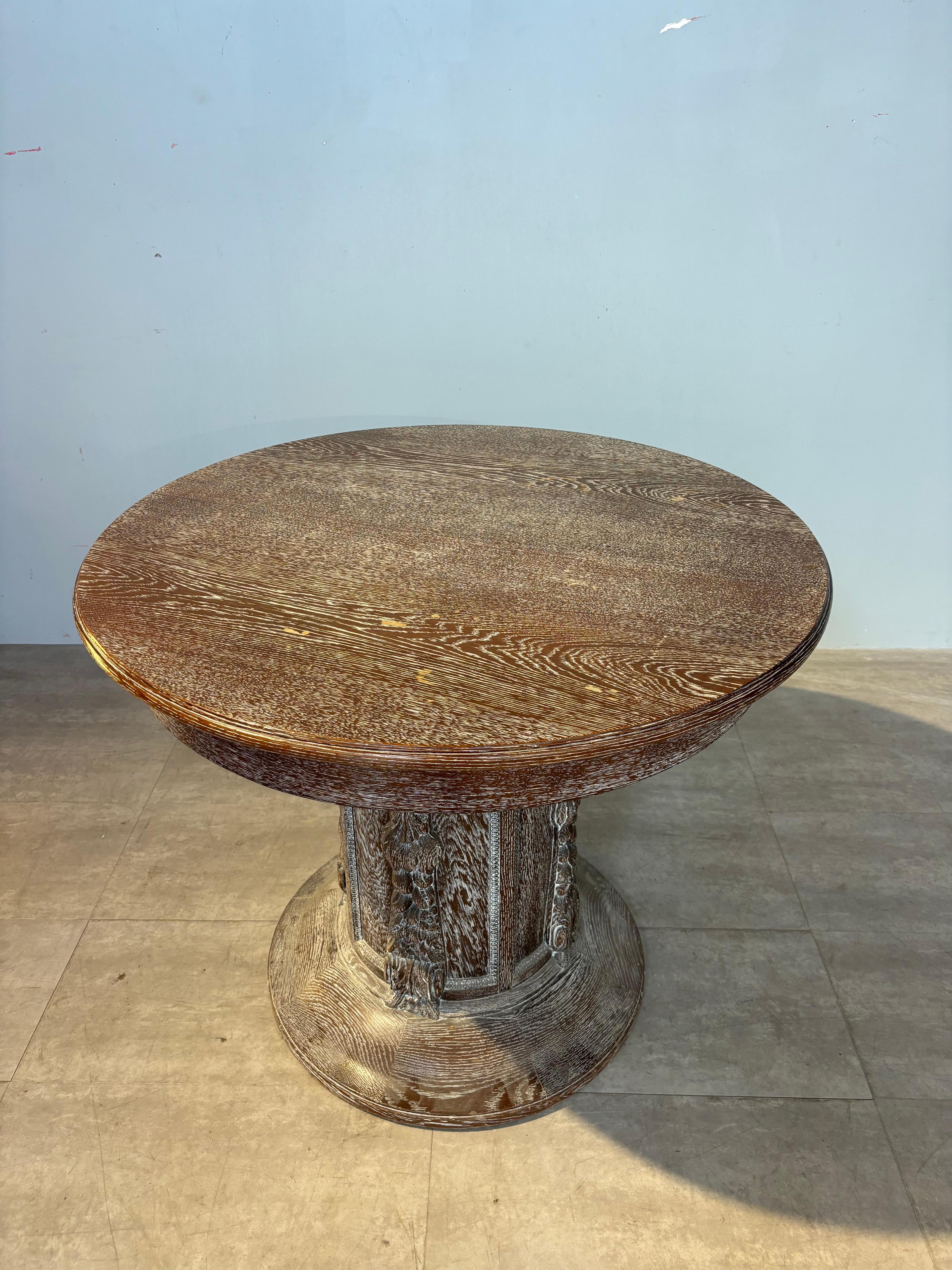 Center table in limed oak attributed to Jean Charles Moreux In Good Condition For Sale In SAINT-OUEN-SUR-SEINE, FR