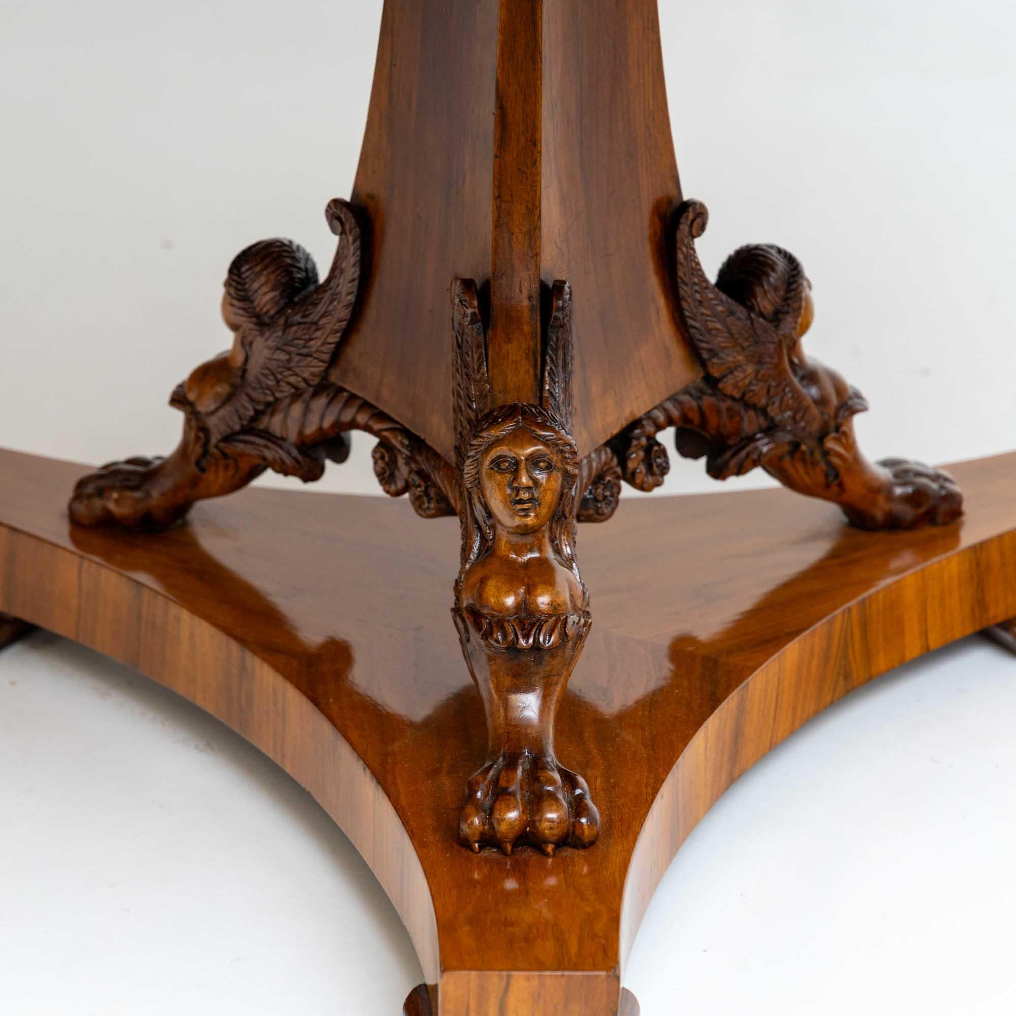 Center Table in Walnut, Vienna, early 19th Century 4