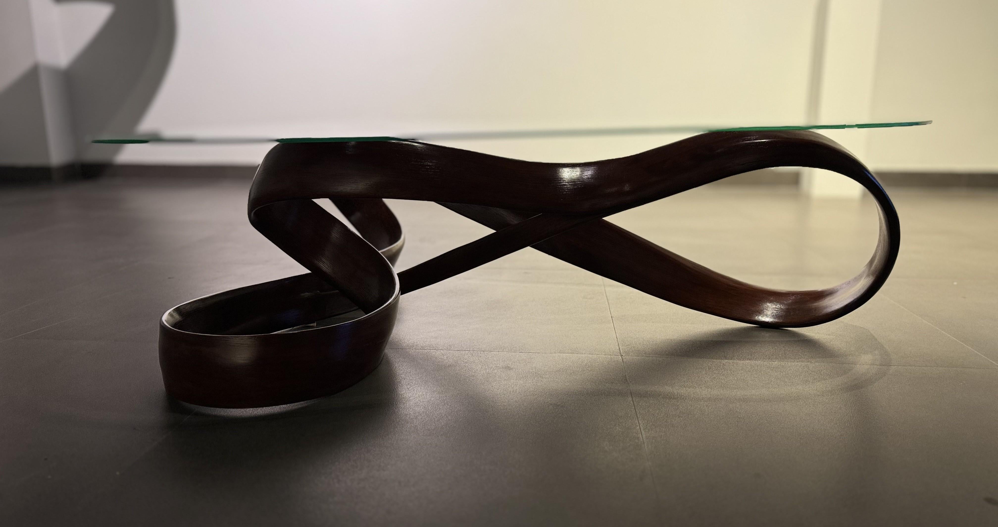 XXIe siècle et contemporain Table centrale n° 1 de la série Fluentum - Table basse abstraite de Raka Studio en vente