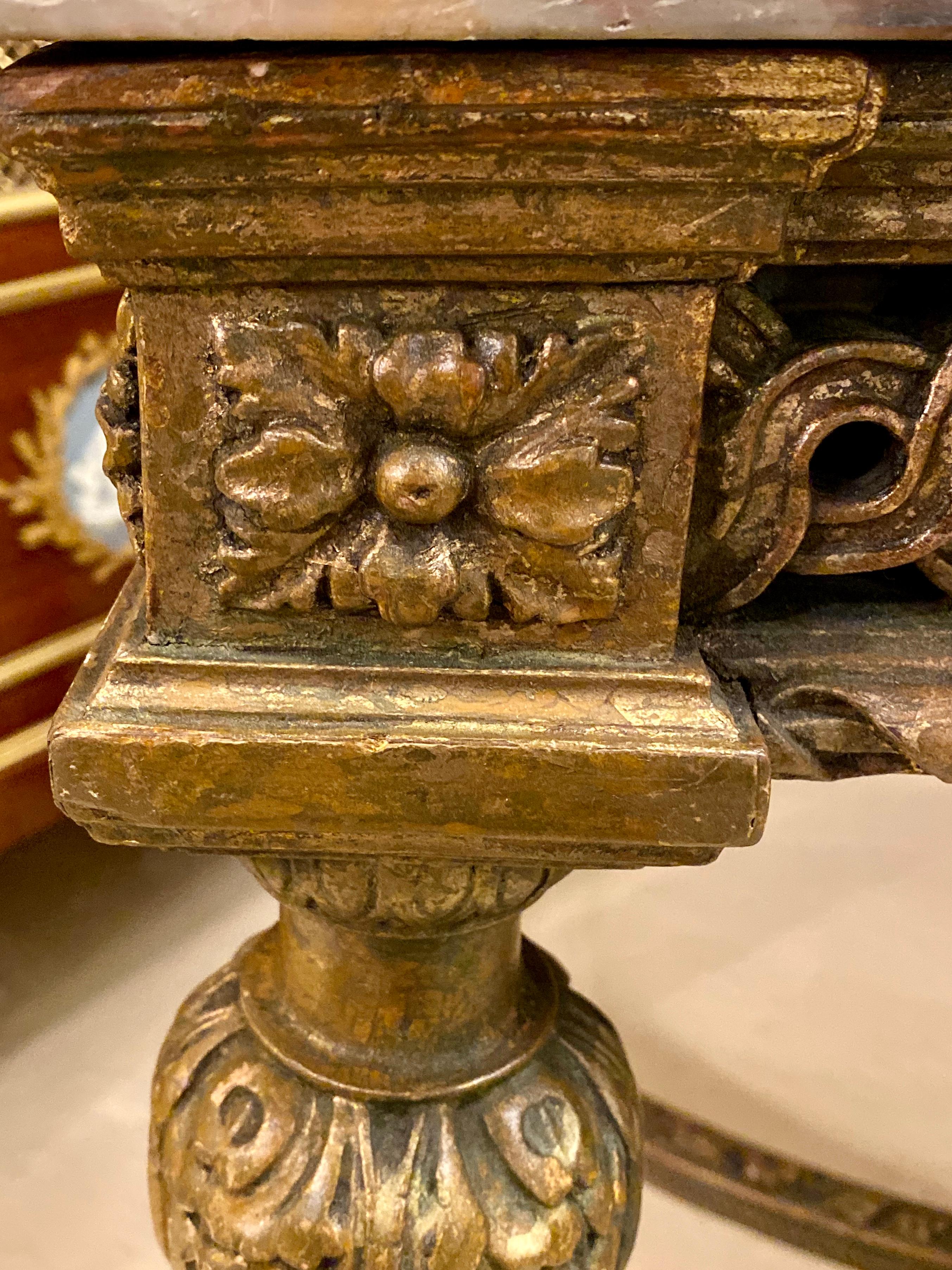Table centrale ou console de style Louis XVI Jansen avec superbe plateau en marbre doré en vente 3