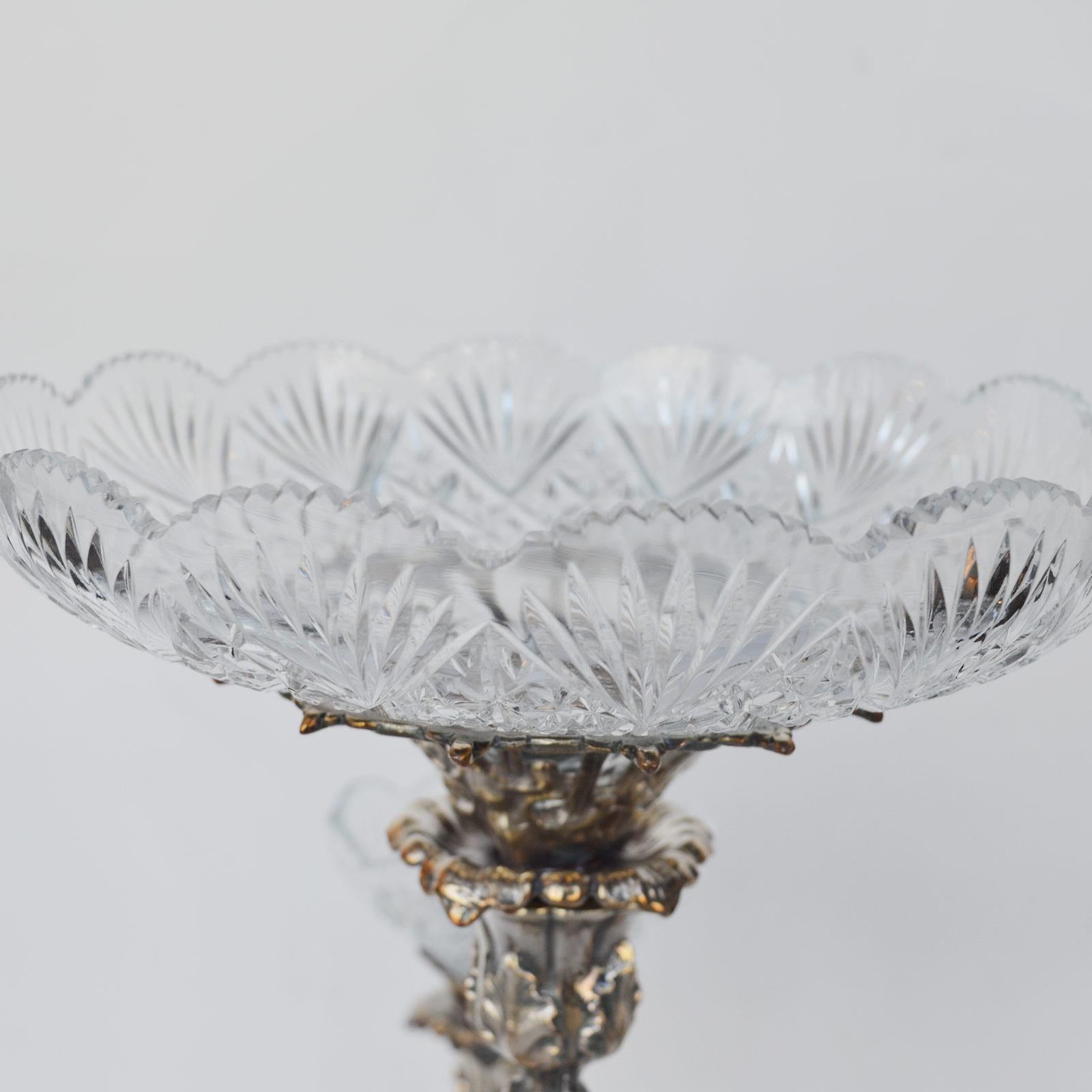 Tafelaufsatz aus Silber und geschliffenem Kristall, spätes 19. Jahrhundert (Italienisch) im Angebot