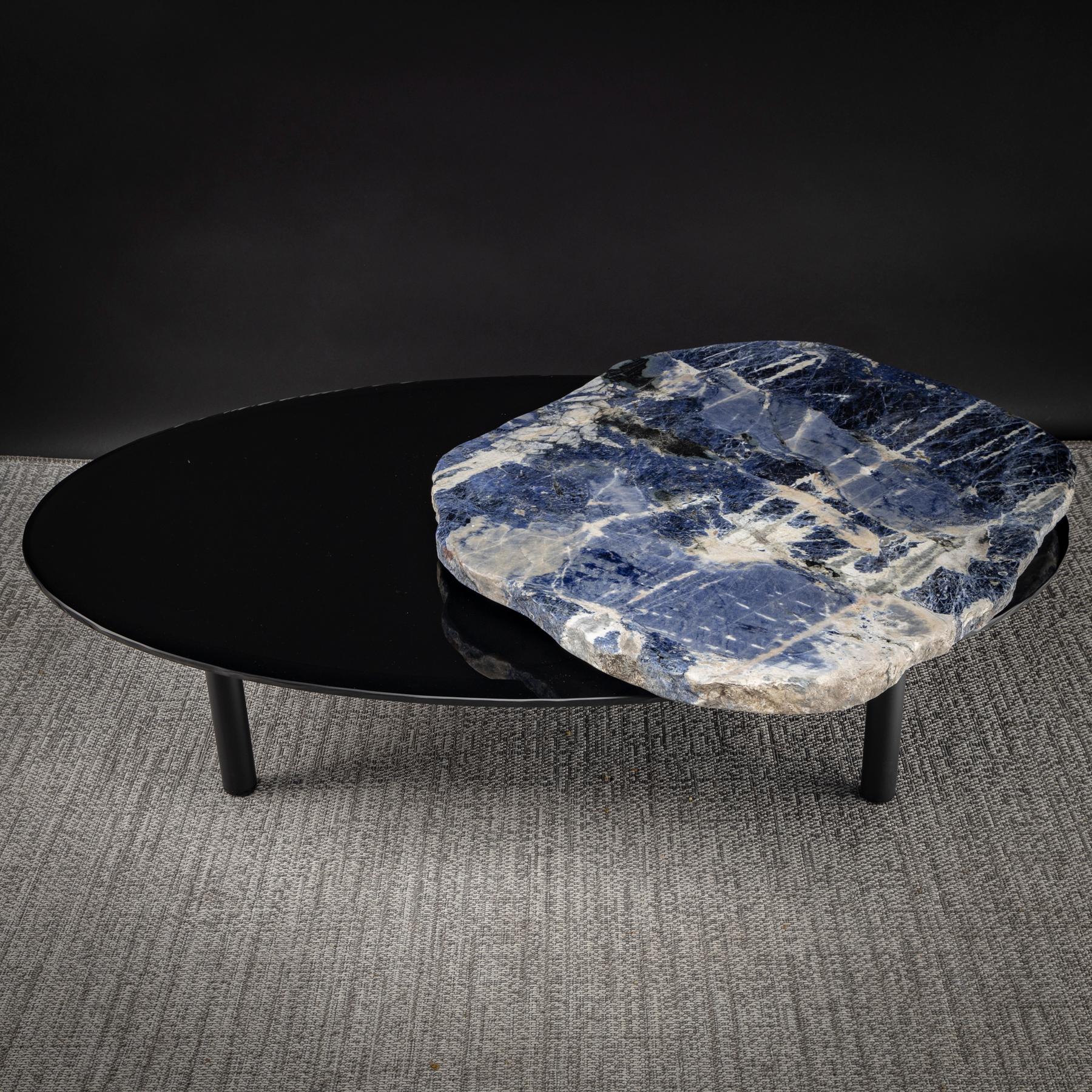 Center Table, with Rotating Brazilian Sodalite Slab on Black Tempered Glass In New Condition In Polanco, CDMX