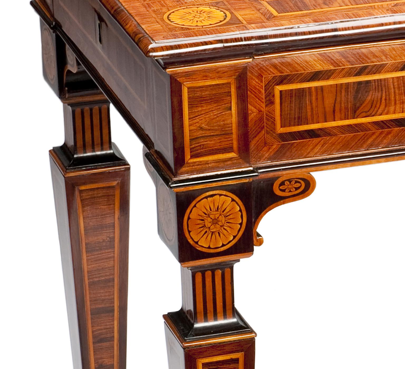 Italian Table à écrire centrale, Francesco et Giuseppe Cassina, Milan, 26 janvier 1796 en vente