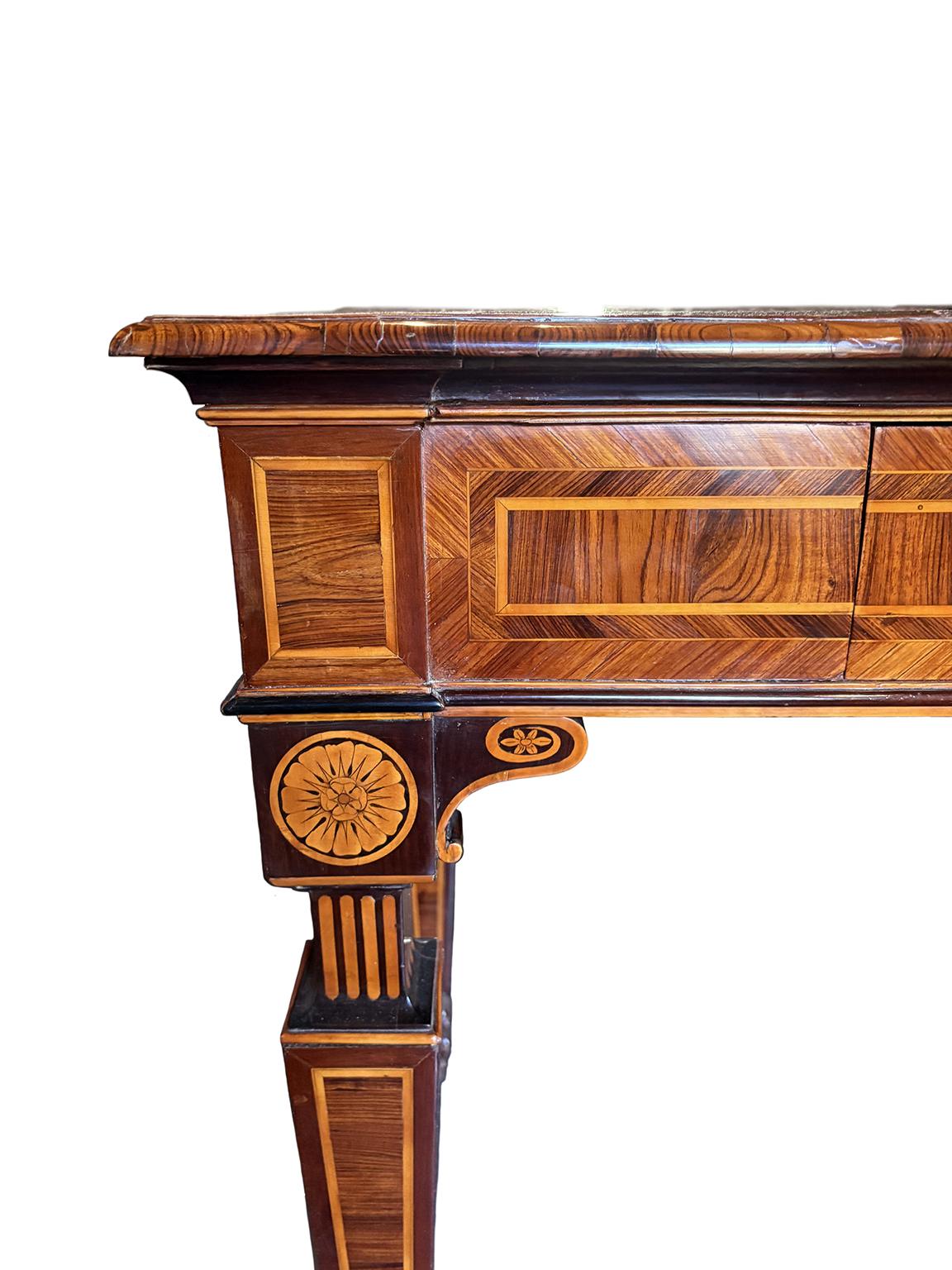Incrusté Table à écrire centrale, Francesco et Giuseppe Cassina, Milan, 26 janvier 1796 en vente