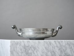Art-déco-Schale aus Zinn als Tischdekoration von Edvin Ollers, Schweden, 1929. Svenskt Tenn.