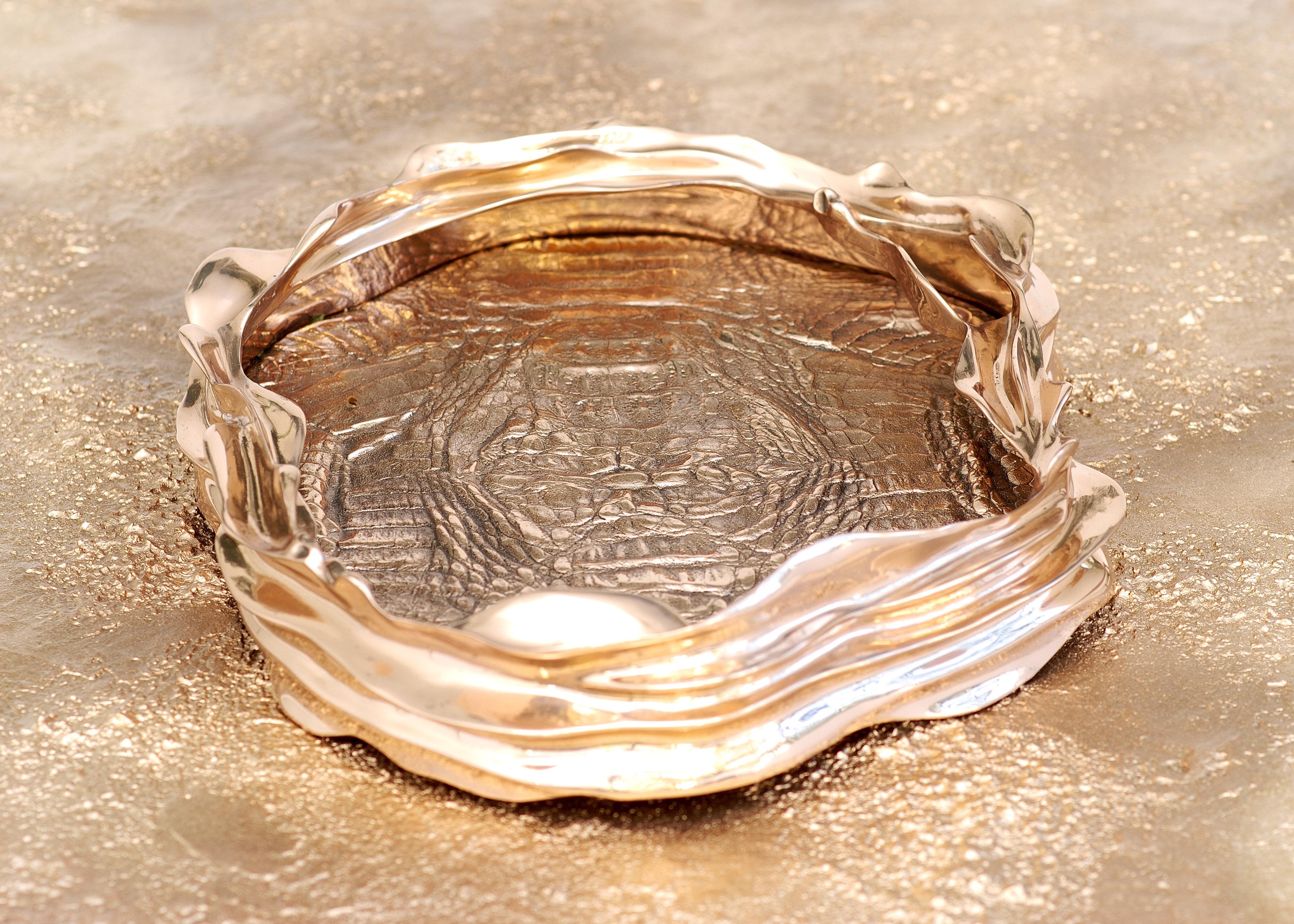 Modern Centerpiece Bowl in Polished Bronze by FAKASAKA Design For Sale