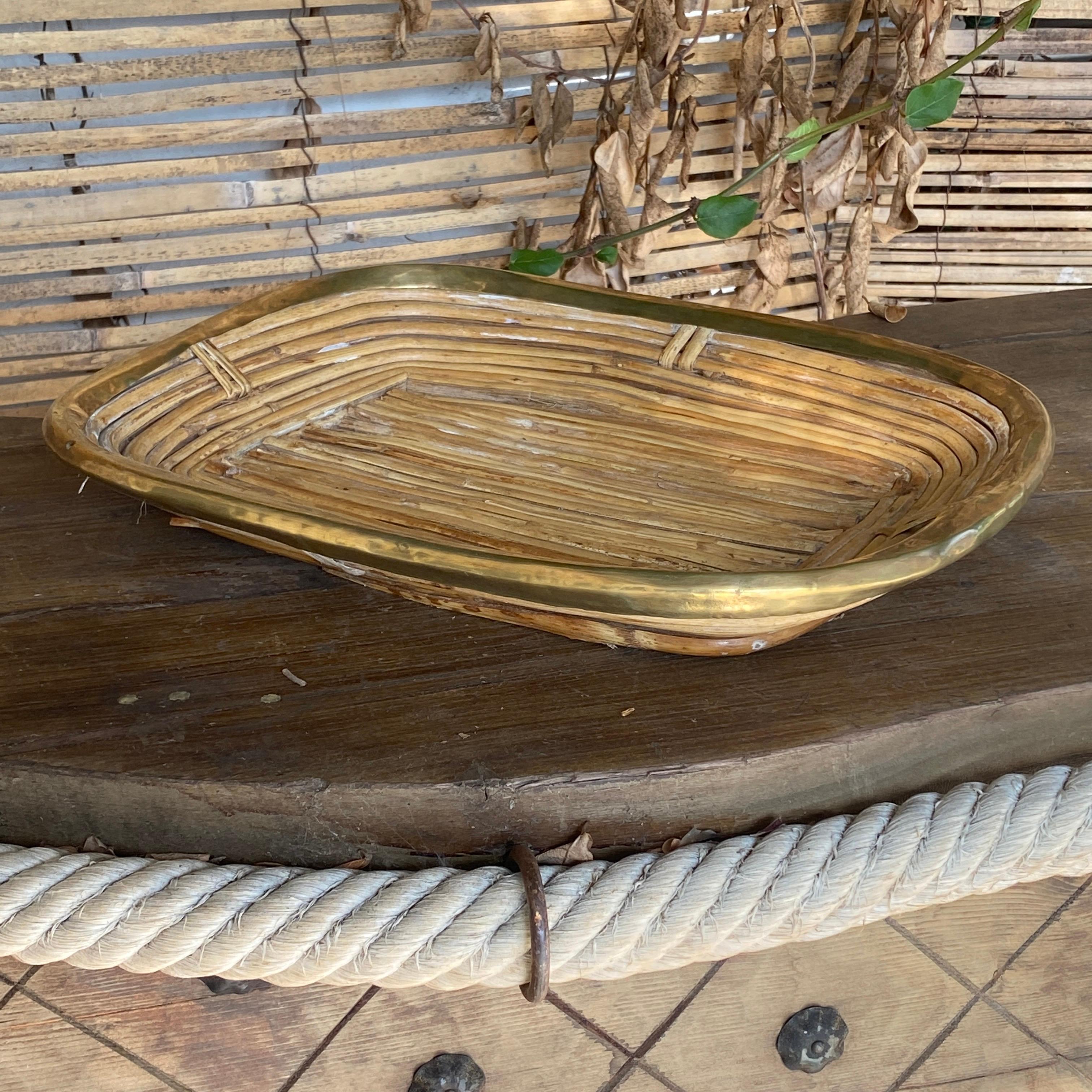 Centerpiece Bowl in Rattan, Italy, 1970 In Good Condition In Auribeau sur Siagne, FR